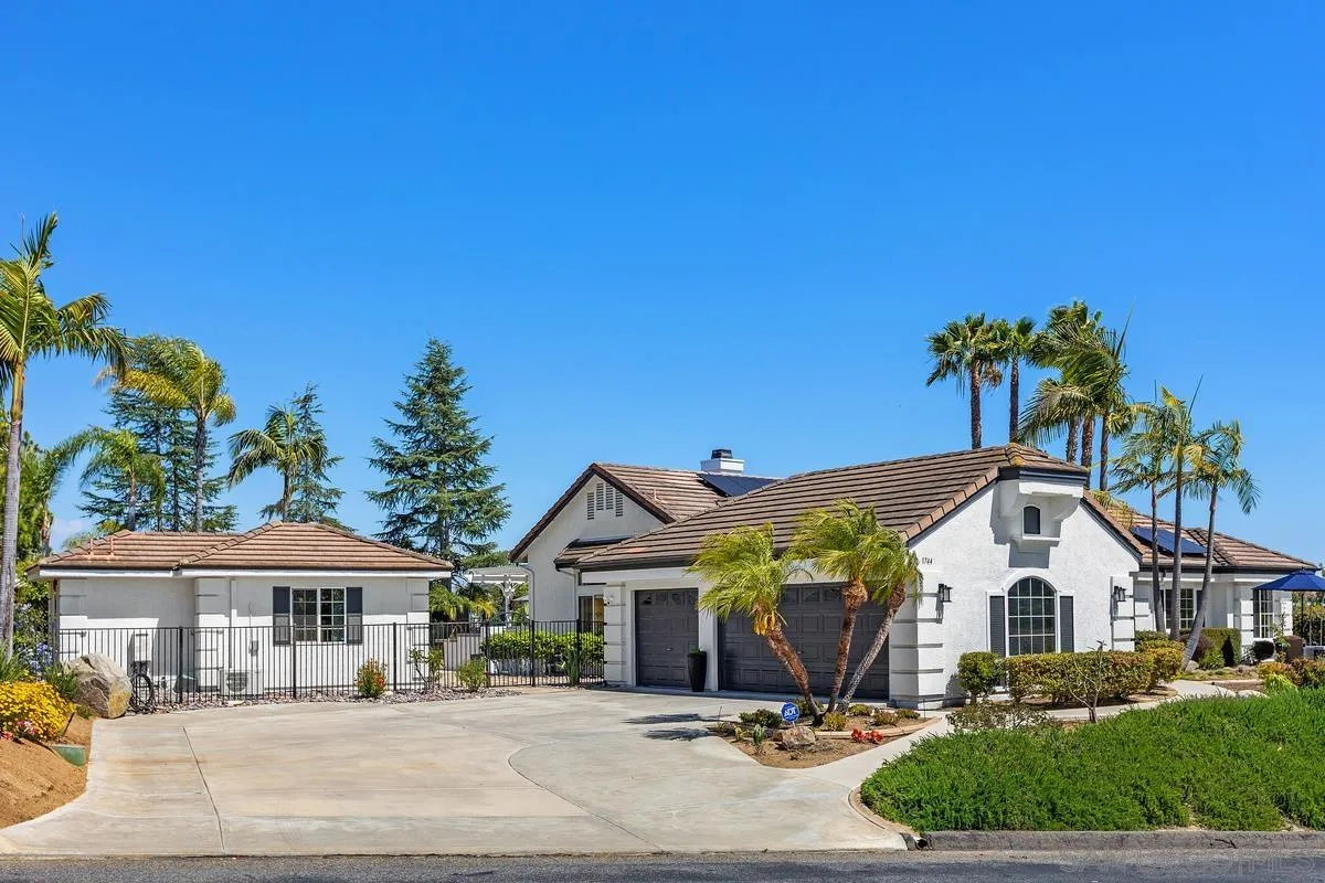 https://cdn.realtyfeed.com/cdn/127/260011237/dd25d1c05a5f61a515ebaf5bbc074b4c.webp