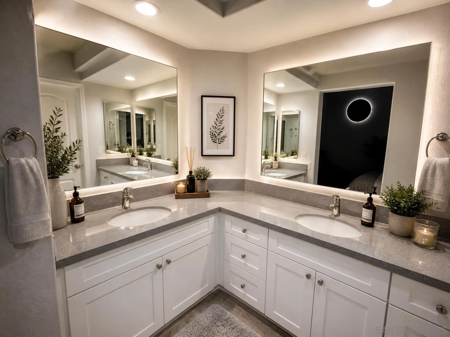 https://cdn.realtyfeed.com/cdn/127/260011241/49f980b080b2e5db7e3efc4f13706bc4.webp