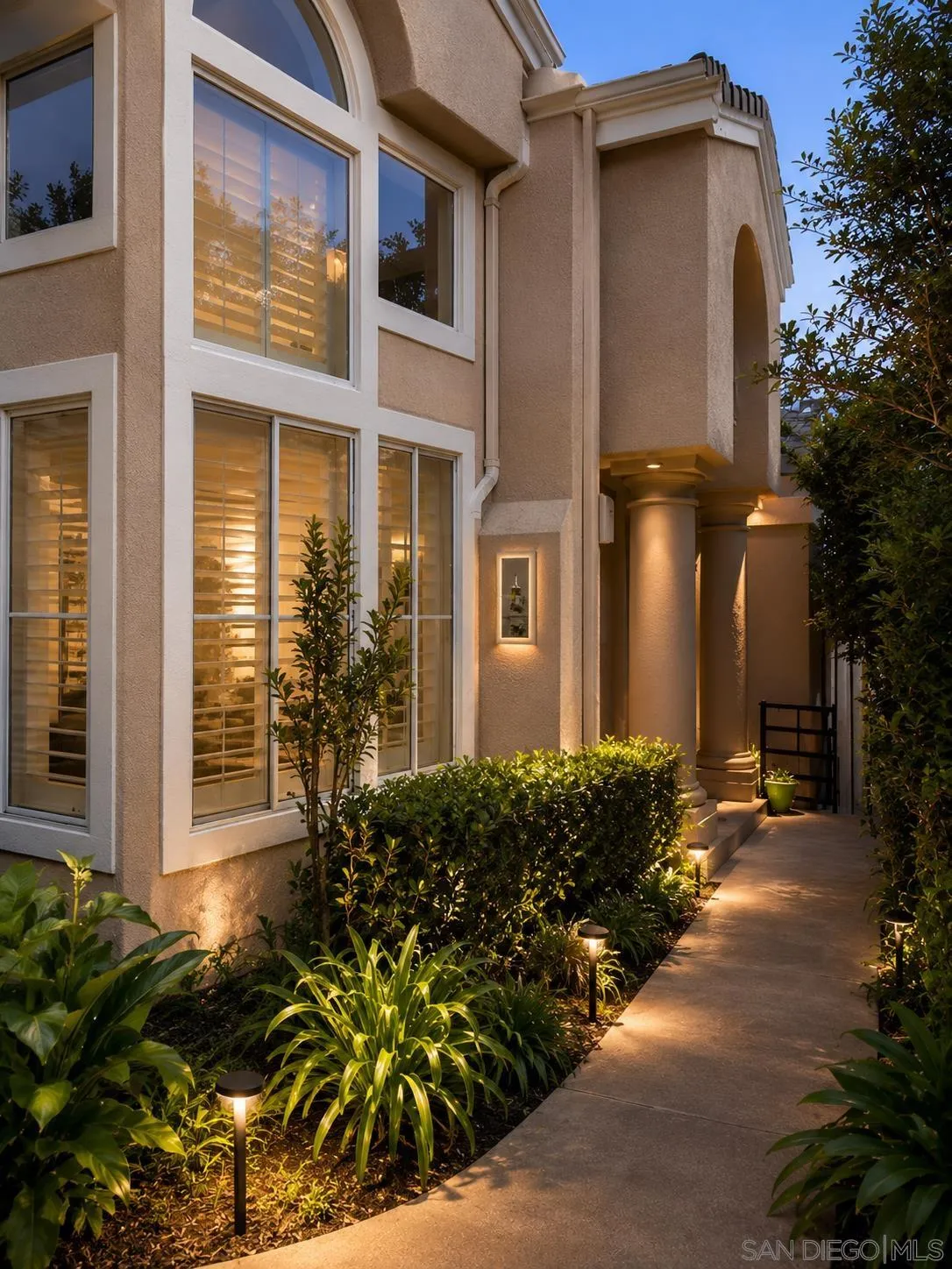 https://cdn.realtyfeed.com/cdn/127/260011241/d6b6b442584fabbb5bae59bbbb3acb8d.webp