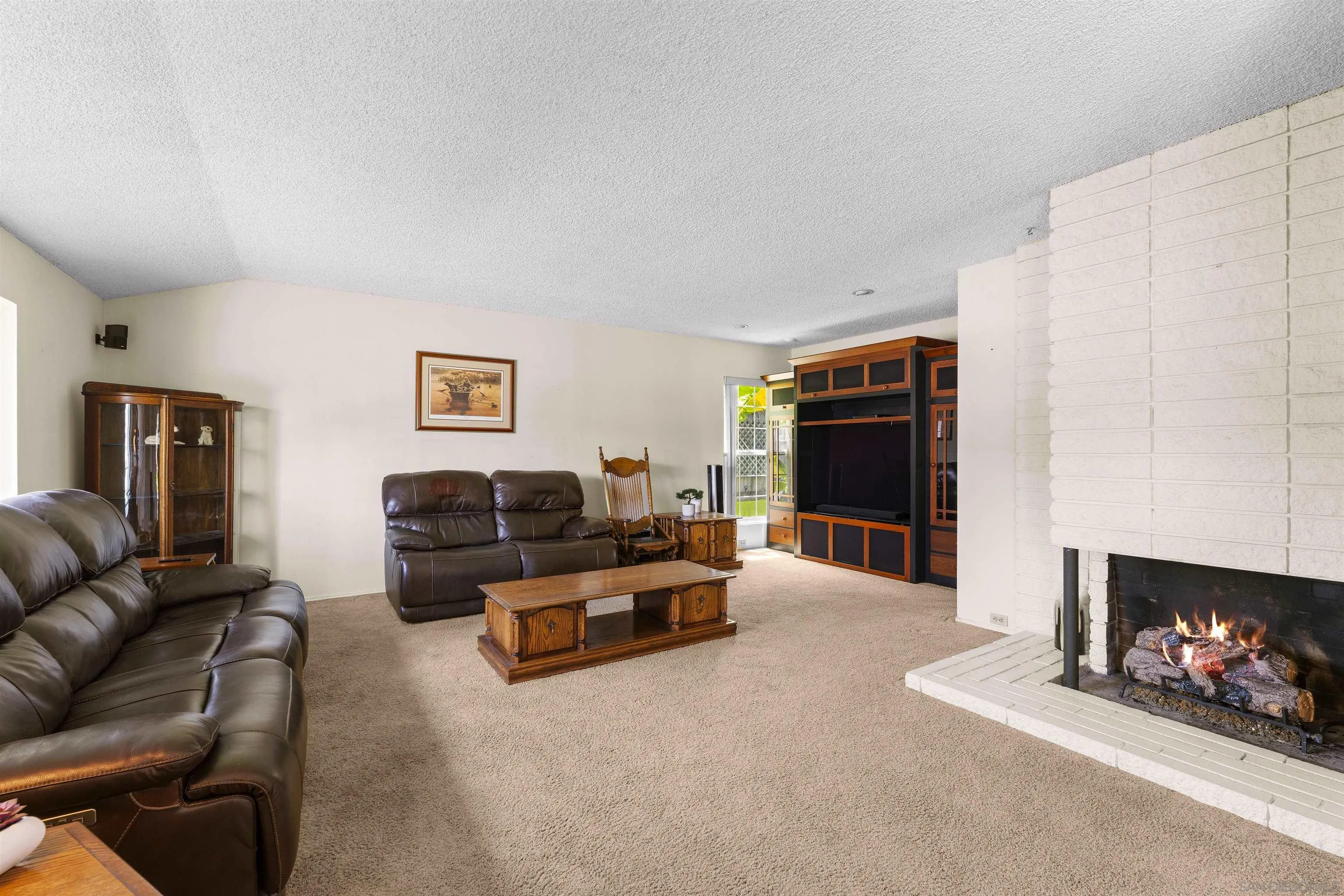 https://cdn.realtyfeed.com/cdn/127/260011245/7ab1e0e59a02095efcd8a8f993272739.webp