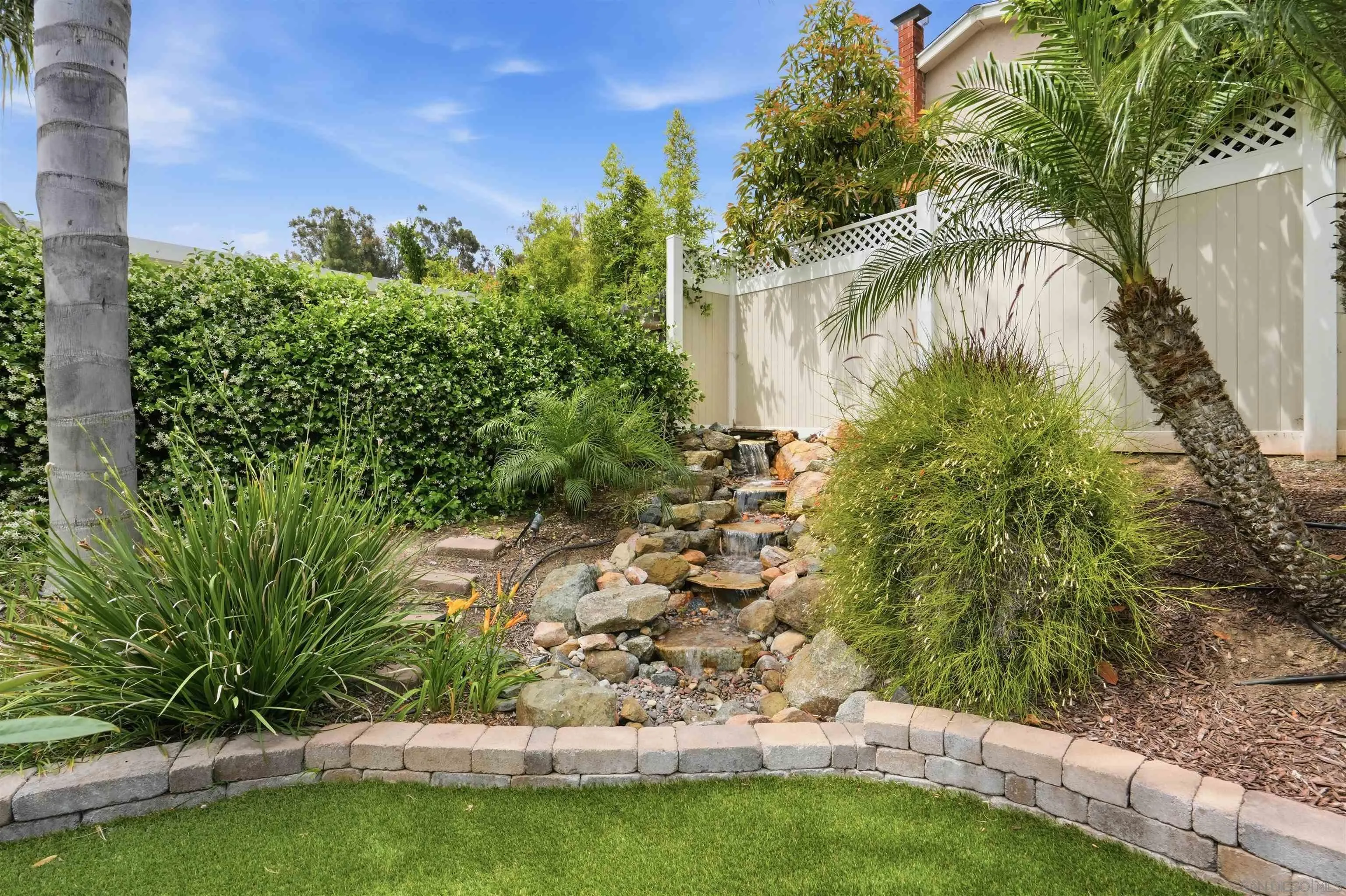 https://cdn.realtyfeed.com/cdn/127/260011245/82dd530150a6d6646e0548fa78cdf0a4.webp