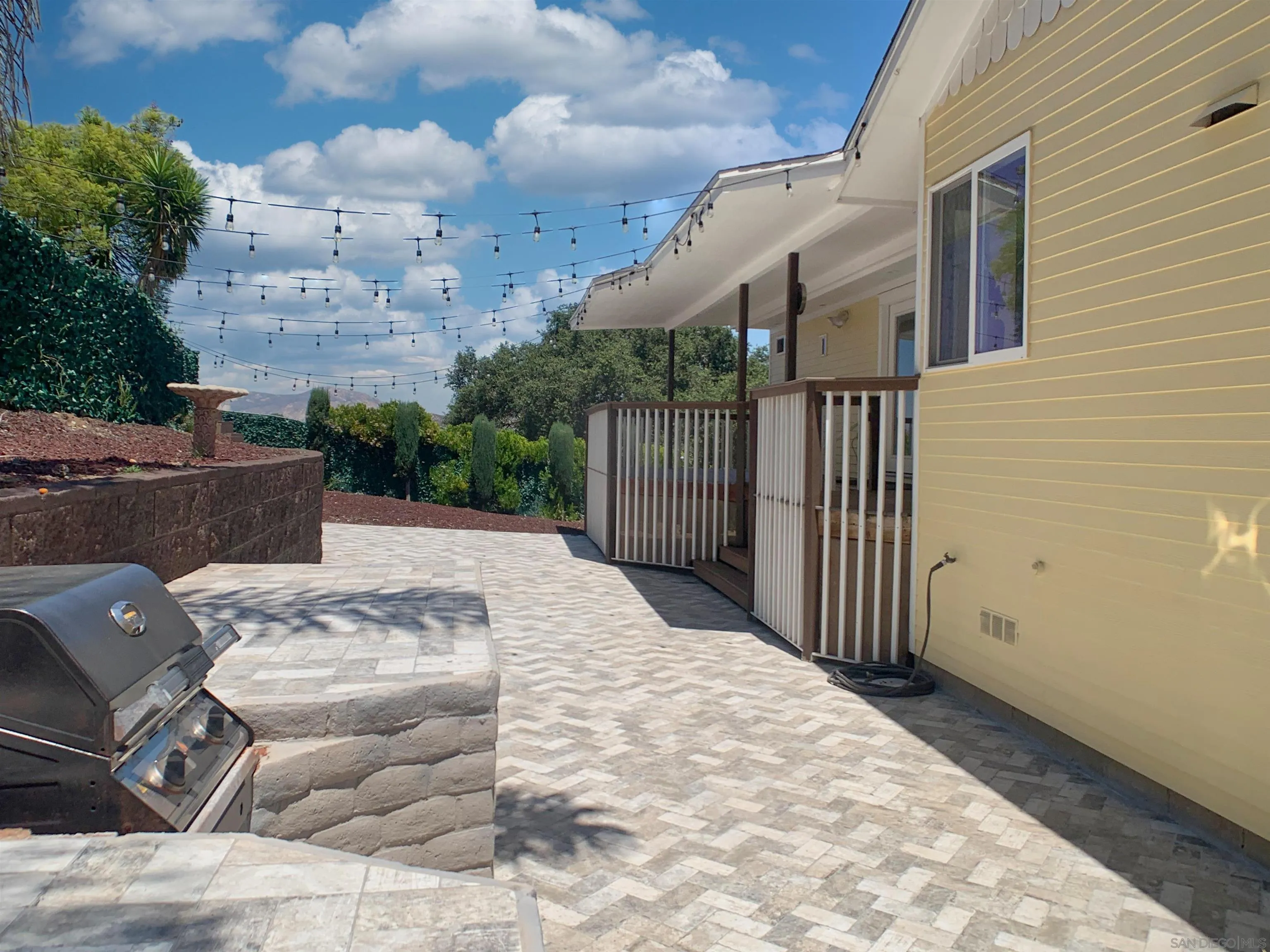 https://cdn.realtyfeed.com/cdn/127/260011249/65bb688bf5b81ec4fc5fe36225011768.webp