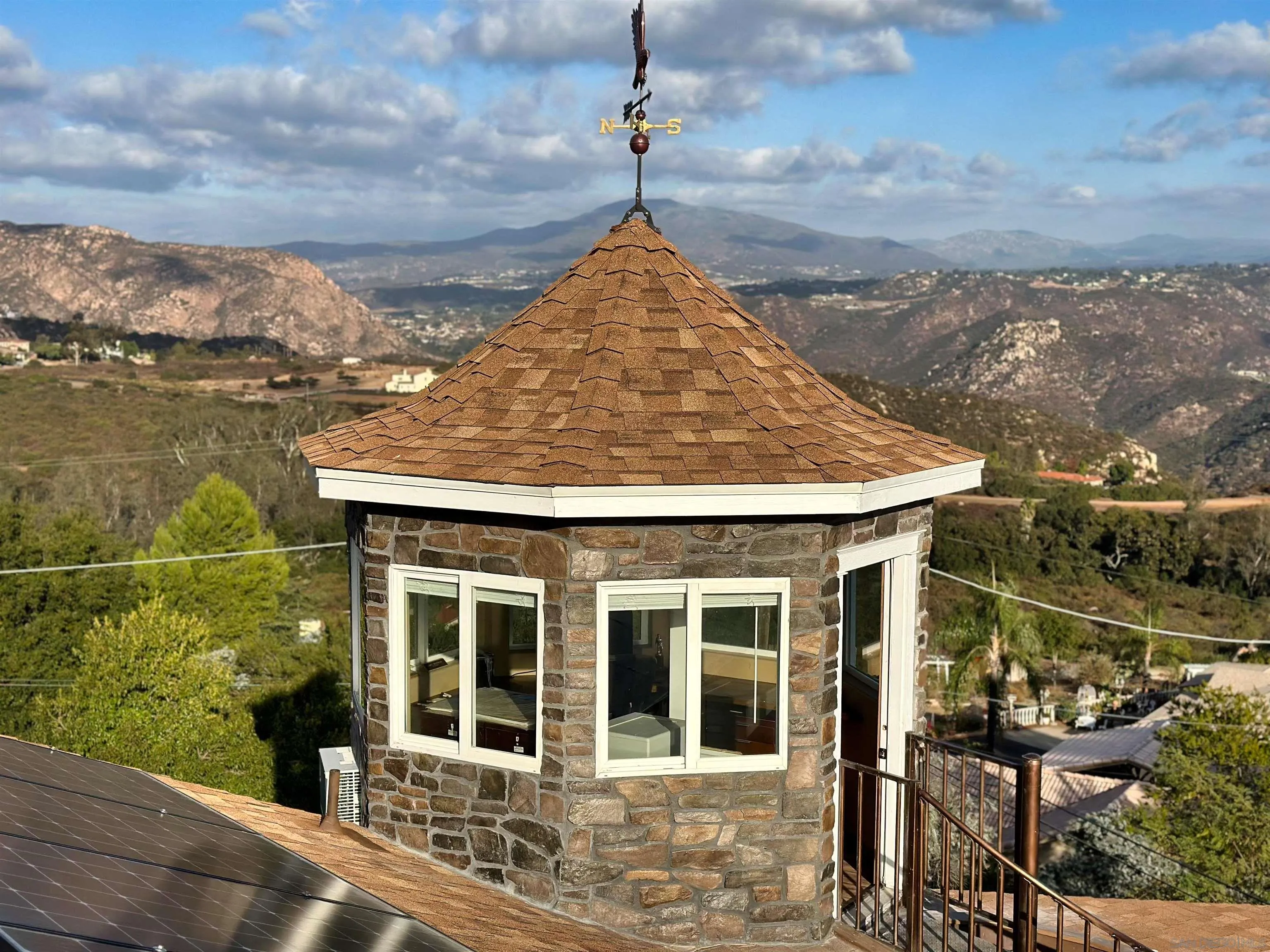 https://cdn.realtyfeed.com/cdn/127/260011249/ef33ef7f6e4f933d3c341dc258dd25df.webp