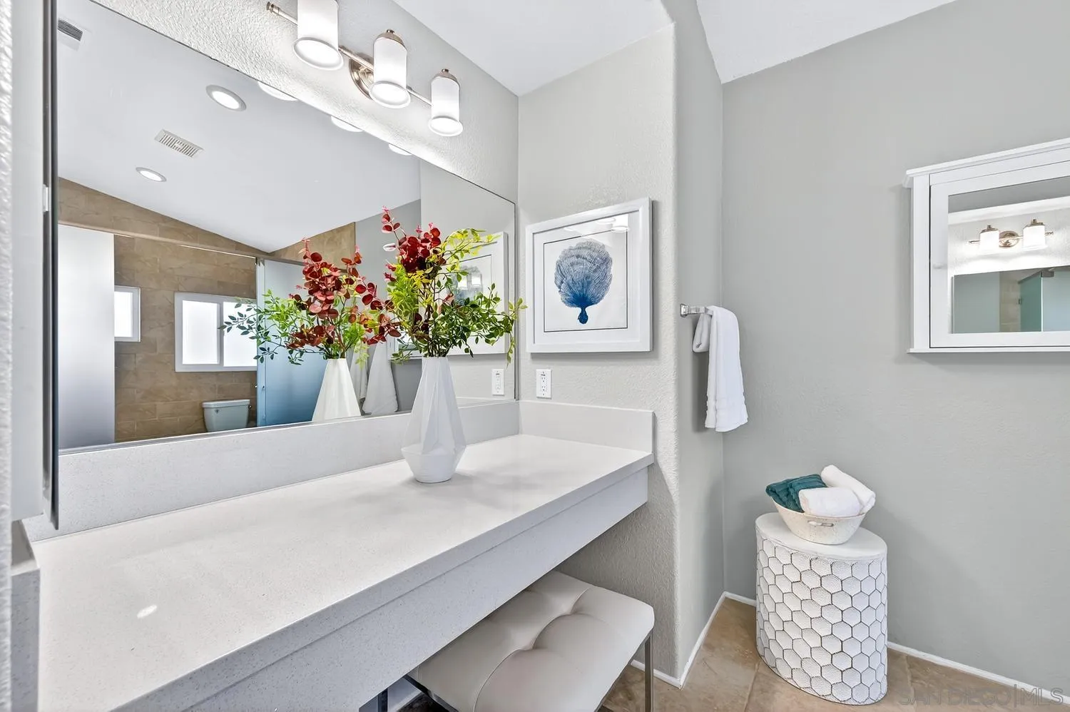 https://cdn.realtyfeed.com/cdn/127/260011252/44db03571f69c3c7dbe6a8890b1da732.webp