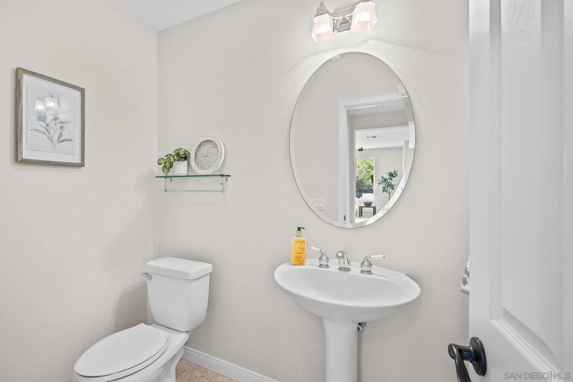 https://cdn.realtyfeed.com/cdn/127/260011254/002db77e8a5a6439586e05484930e55b.webp