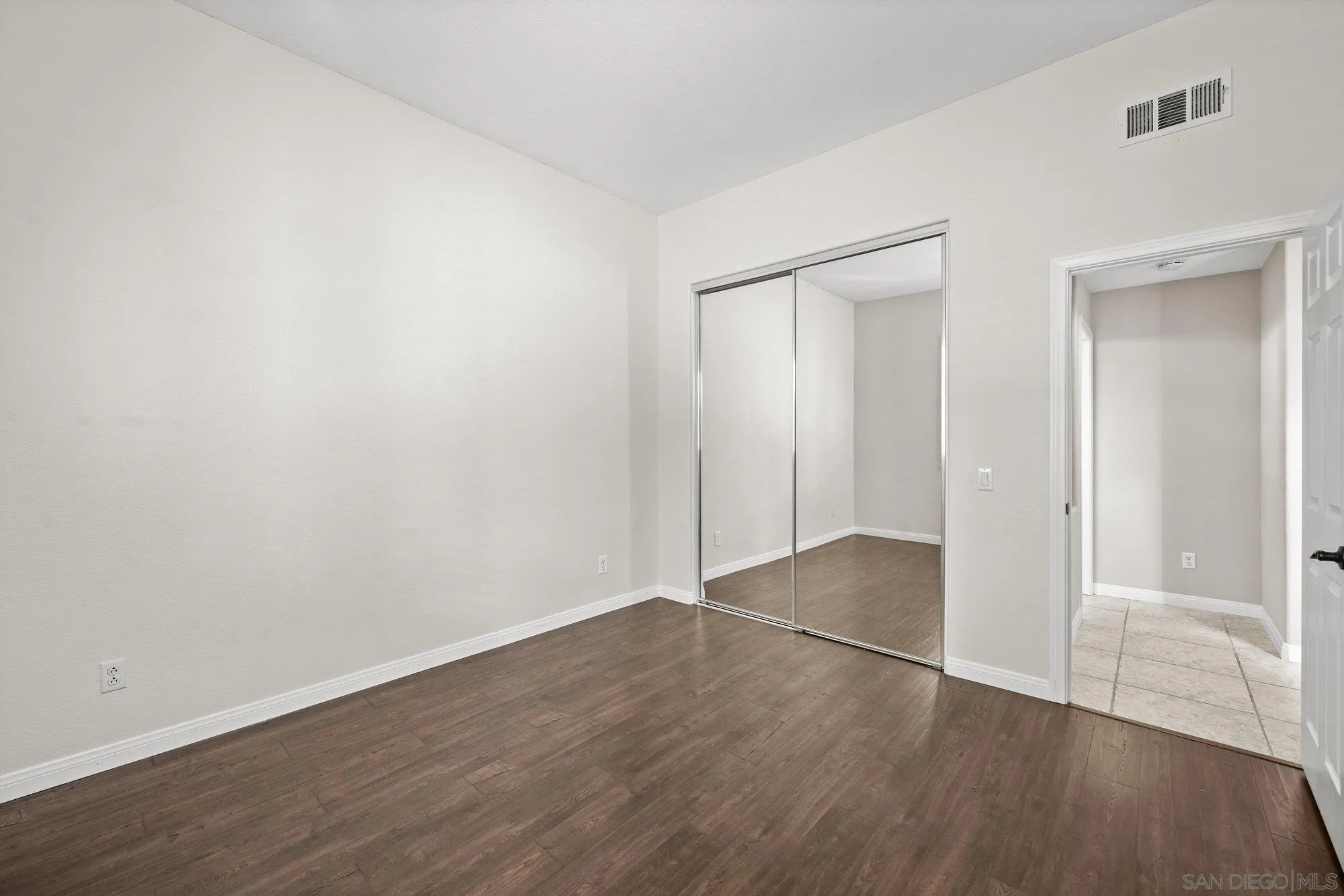https://cdn.realtyfeed.com/cdn/127/260011254/3435ad7d7dbc0ae81dbbbef7f1815cc6.webp