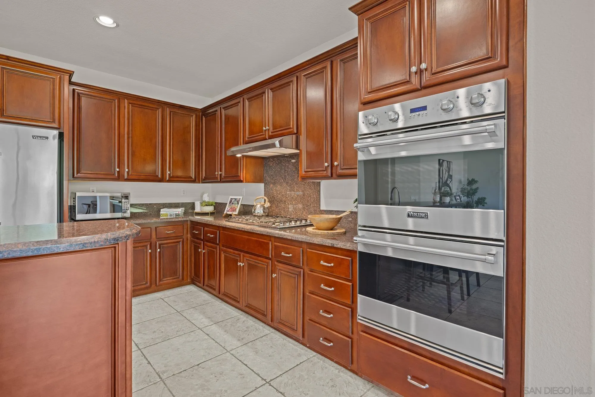 https://cdn.realtyfeed.com/cdn/127/260011254/3b0a309300d28b031d7f87cc0e2b9a38.webp