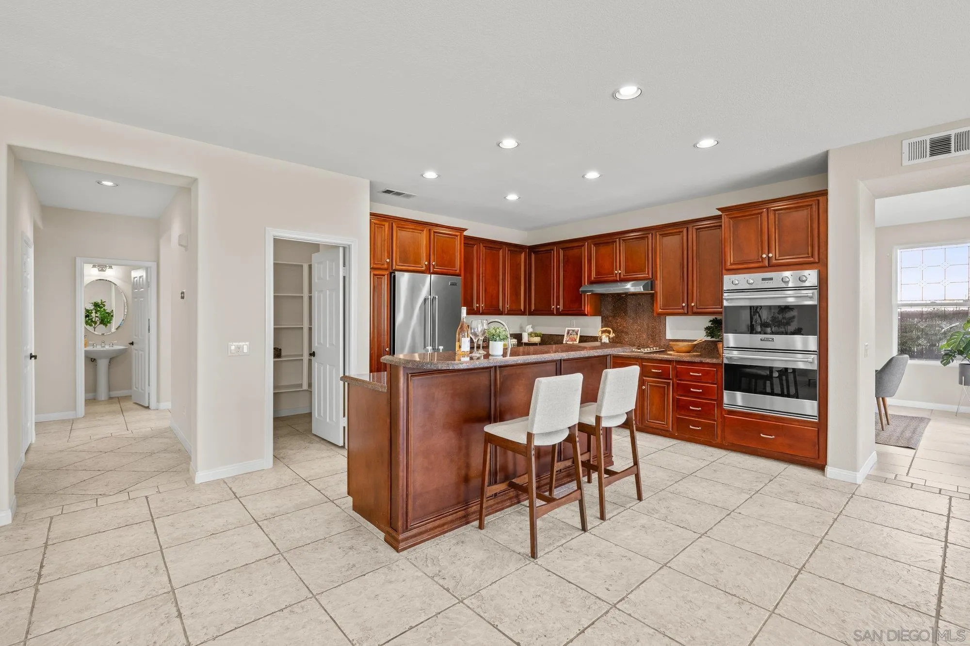 https://cdn.realtyfeed.com/cdn/127/260011254/4bf729eace8b7ab6ba4fa0d178cffe4d.webp