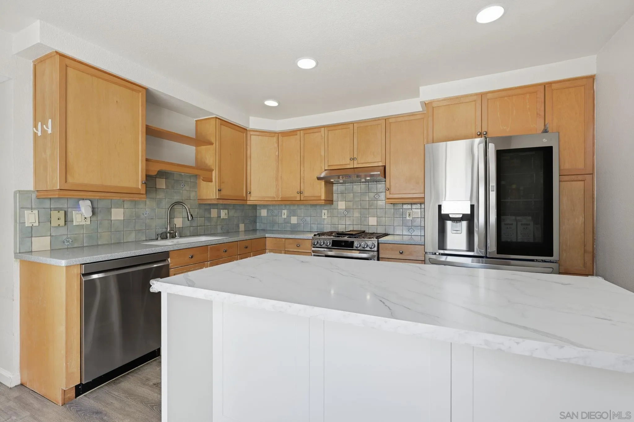 Photo #9: 260011255 Listing: Photo #9