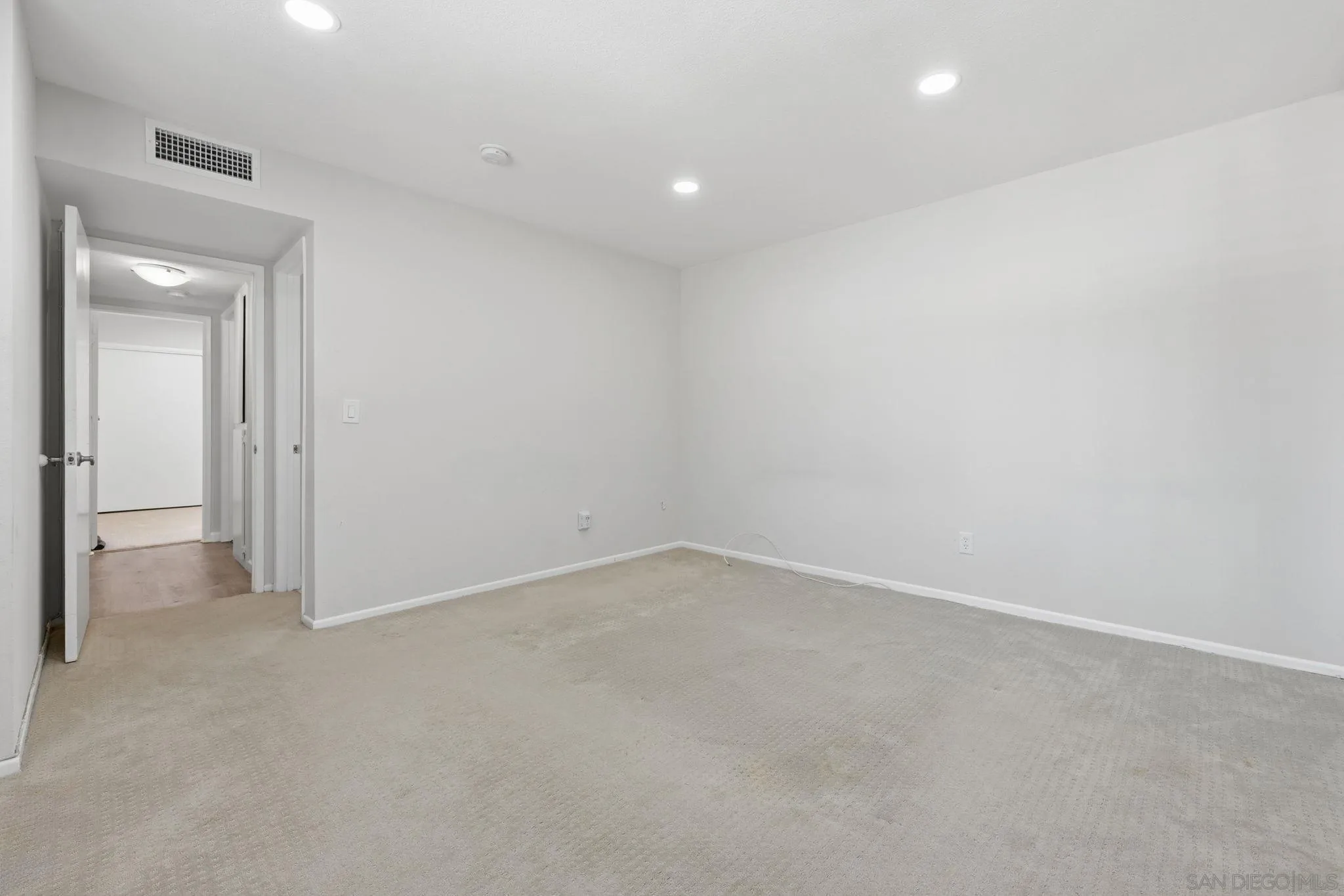 Photo #18: 260011255 Listing: Photo #18