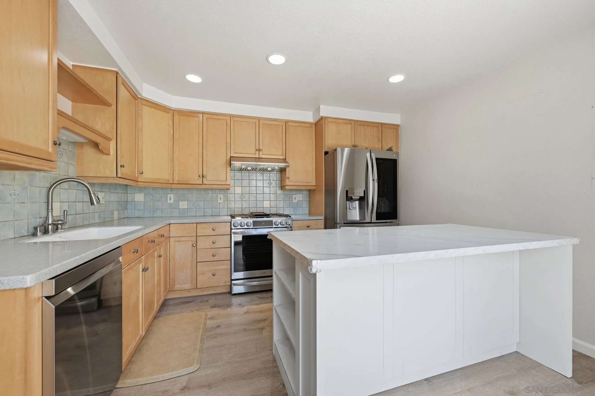 Photo #8: 260011255 Listing: Photo #8