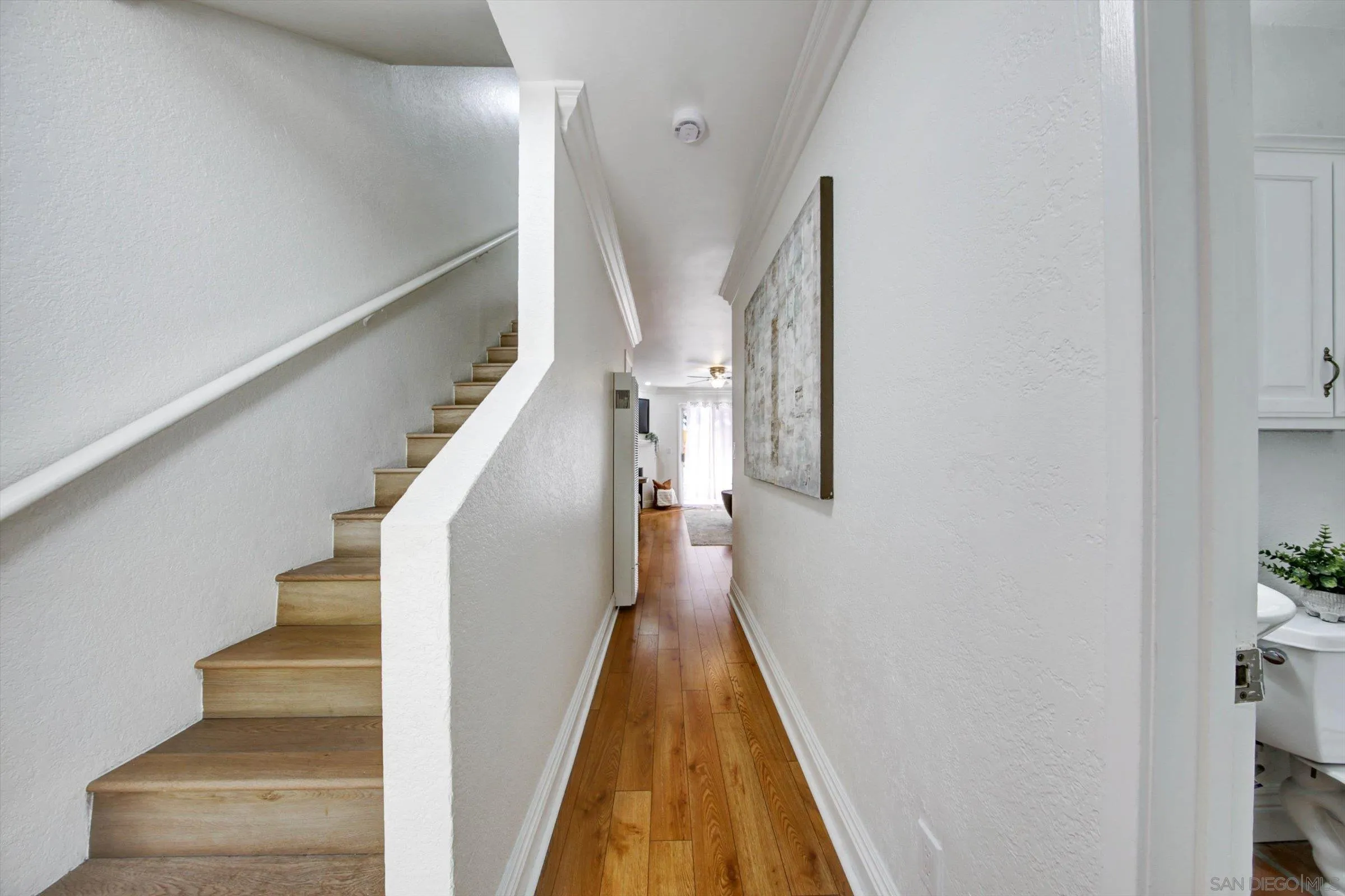 Photo #4: 260011260 Listing: Photo #4