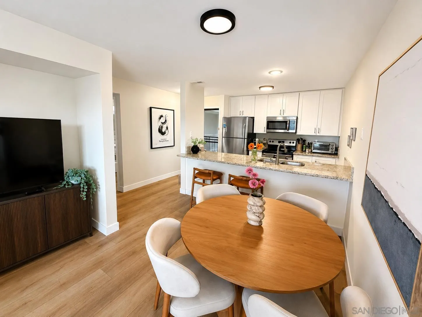 https://cdn.realtyfeed.com/cdn/127/260011264/0ea1f592dff6c2d5d3297c432b487d66.webp