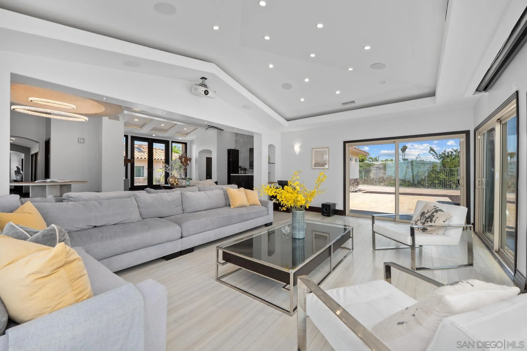 https://cdn.realtyfeed.com/cdn/127/260011270/15bc4abcbad9ae092c6c3cf5f7237bf5.webp
