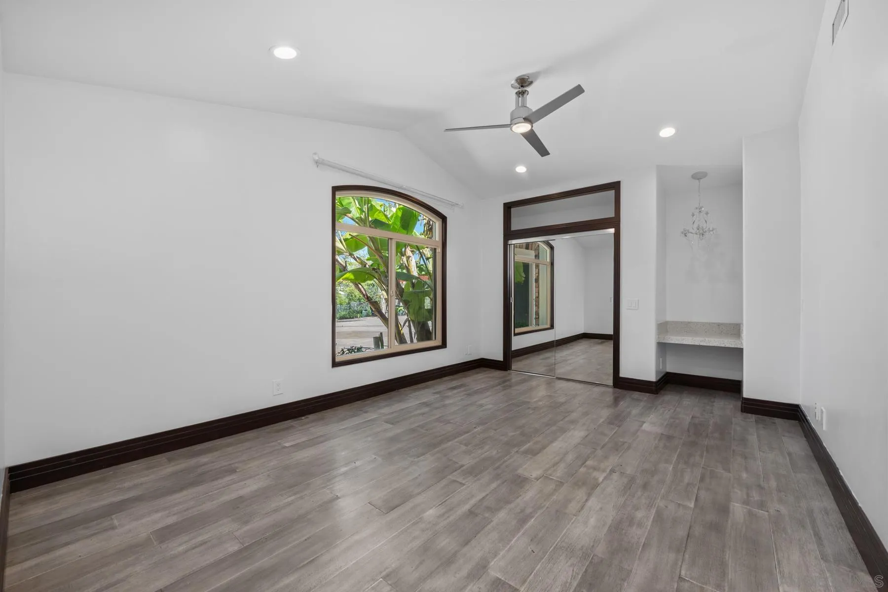 https://cdn.realtyfeed.com/cdn/127/260011270/2106d4c5e5aa7494a2941bce70d29346.webp
