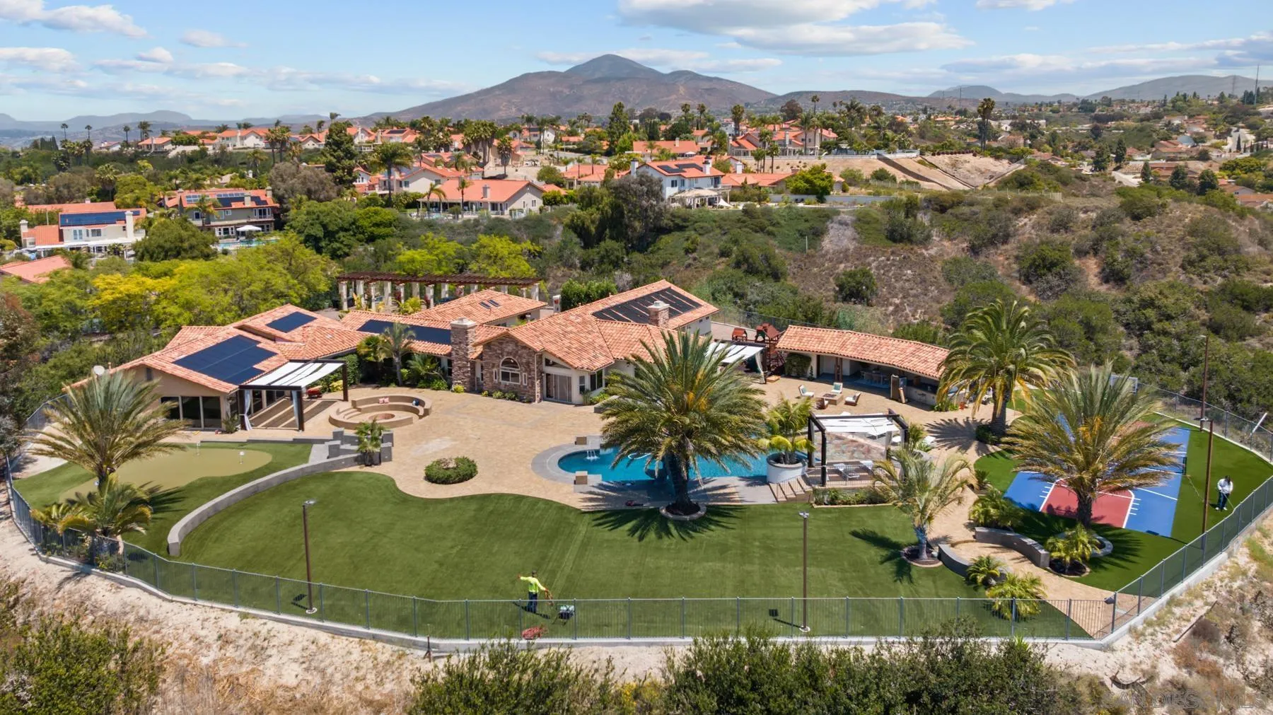 https://cdn.realtyfeed.com/cdn/127/260011270/45089f1ed227ae135dc70aee34b9edec.webp