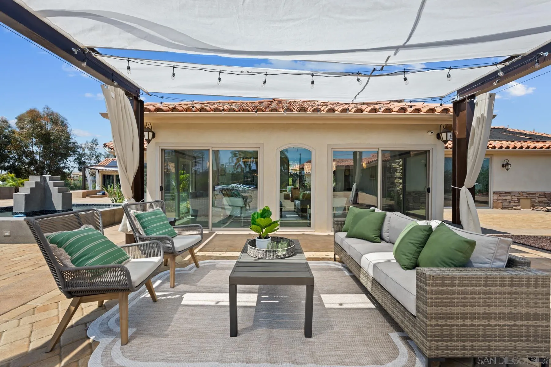 https://cdn.realtyfeed.com/cdn/127/260011270/4d2a026bf4b2c2060404b1c5b173cc3a.webp