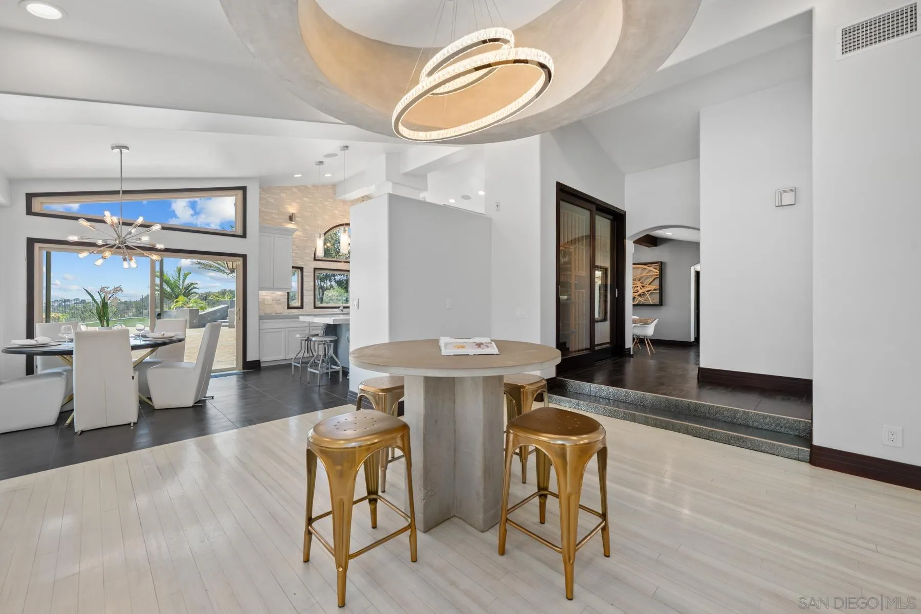 https://cdn.realtyfeed.com/cdn/127/260011270/5fa80207cd5ace3fab1a588005210a8a.webp