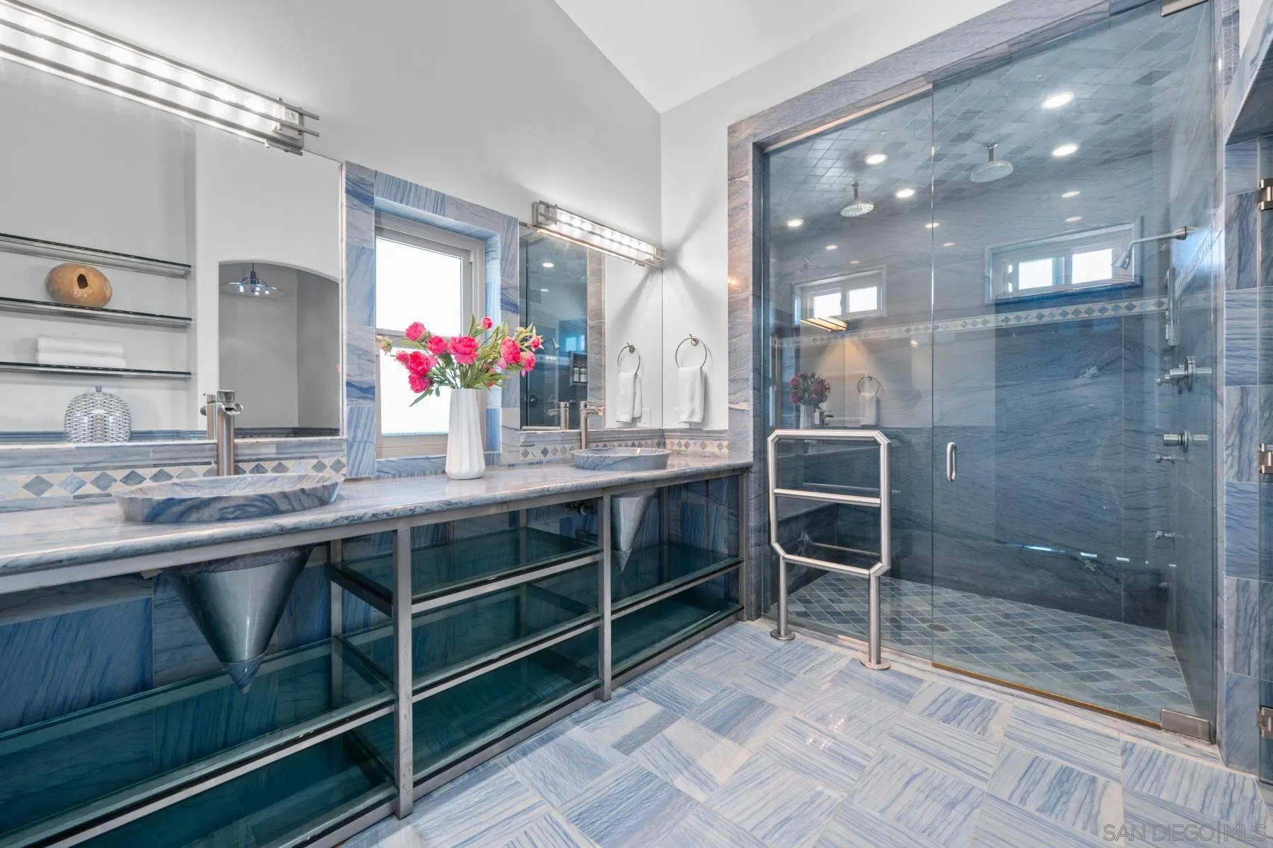 https://cdn.realtyfeed.com/cdn/127/260011270/5fc60034c11c557ffc751f19dc931213.webp