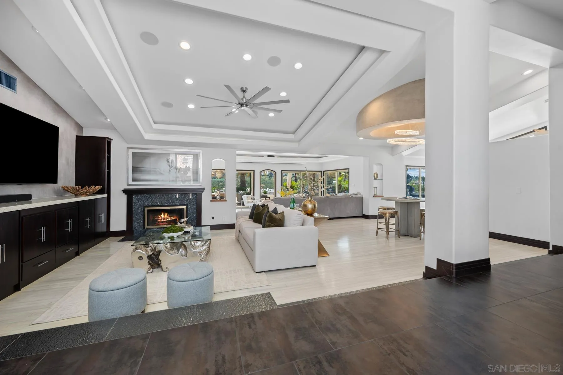 https://cdn.realtyfeed.com/cdn/127/260011270/617dbf1cc1c0ecb9afbcd5f304dd398b.webp