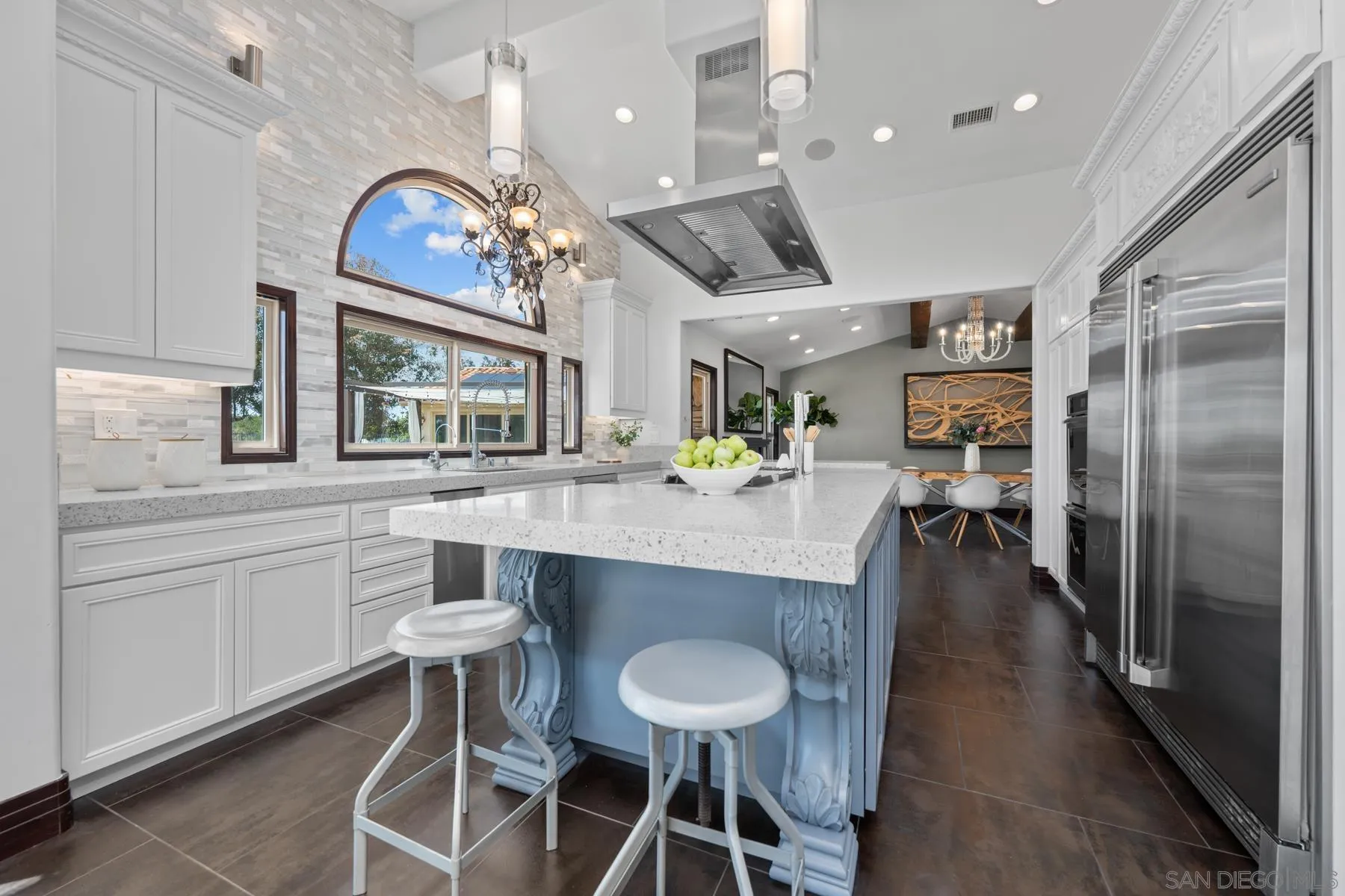 https://cdn.realtyfeed.com/cdn/127/260011270/85c92e058693833450dc14ad534887a5.webp