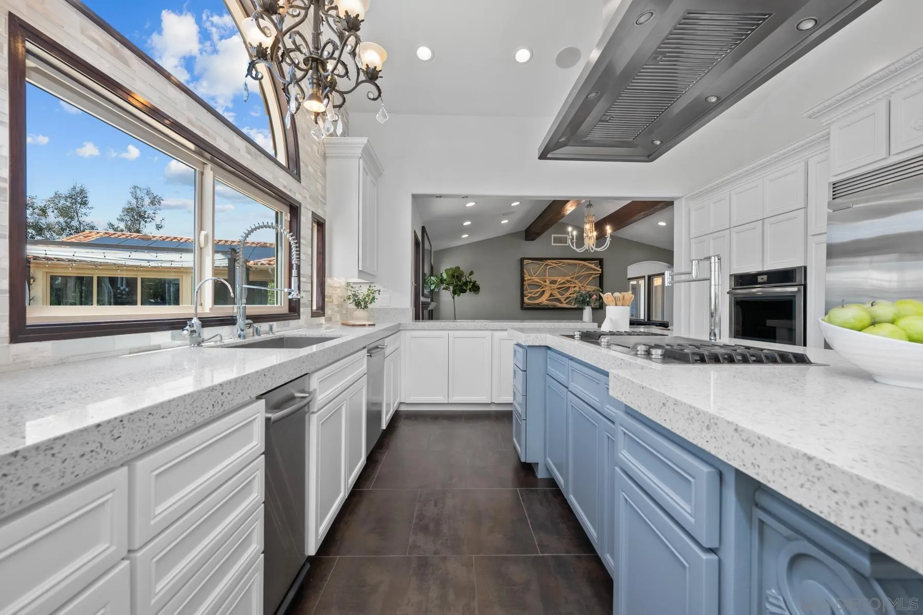 https://cdn.realtyfeed.com/cdn/127/260011270/90b940abc9263b036ad5806034b16eb5.webp