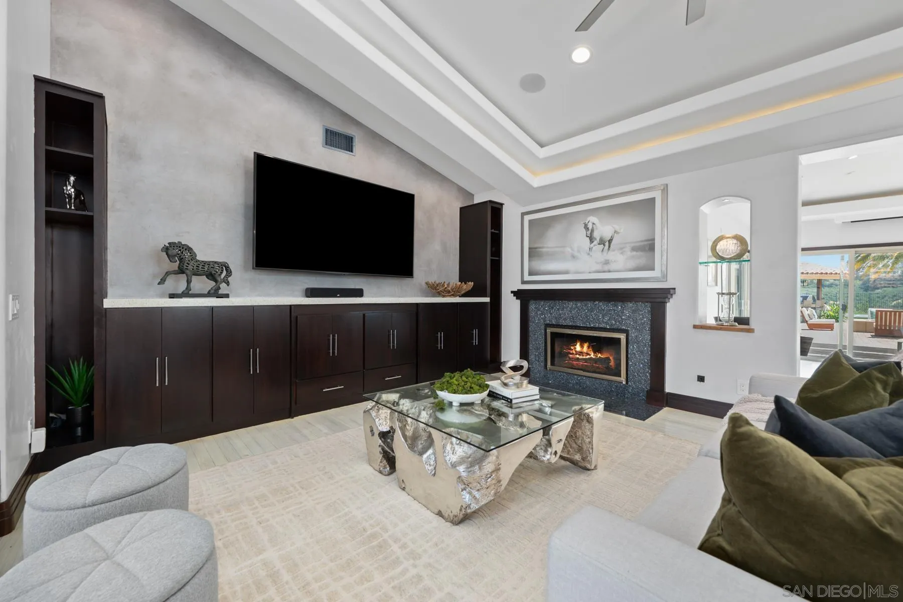 https://cdn.realtyfeed.com/cdn/127/260011270/c877b29269bcd2445bb0ef2e18a10f3b.webp