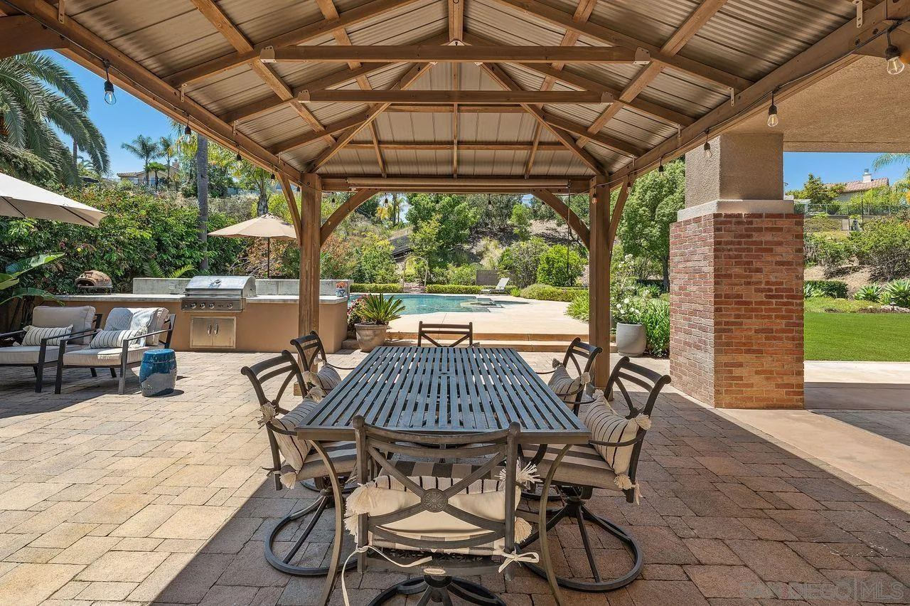https://cdn.realtyfeed.com/cdn/127/260011271/0d81bb358a7d56aeacf217d609a80173.webp