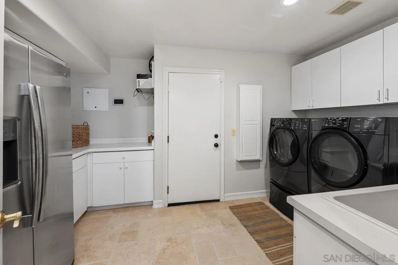 https://cdn.realtyfeed.com/cdn/127/260011271/c03f2a952c9f27287199628575a30712.webp