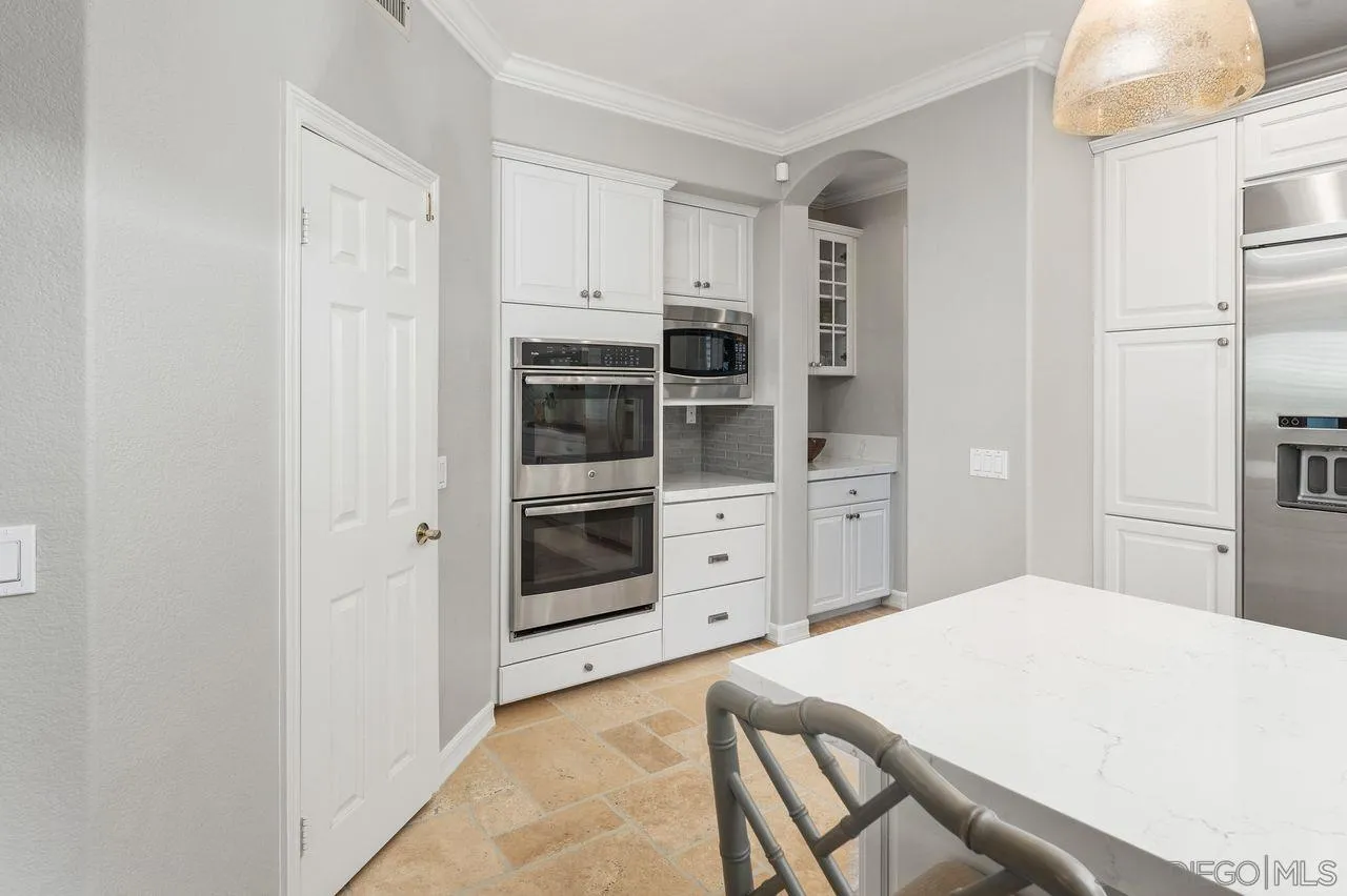 https://cdn.realtyfeed.com/cdn/127/260011271/f519e4b5851b240e9af9fb9ada435043.webp