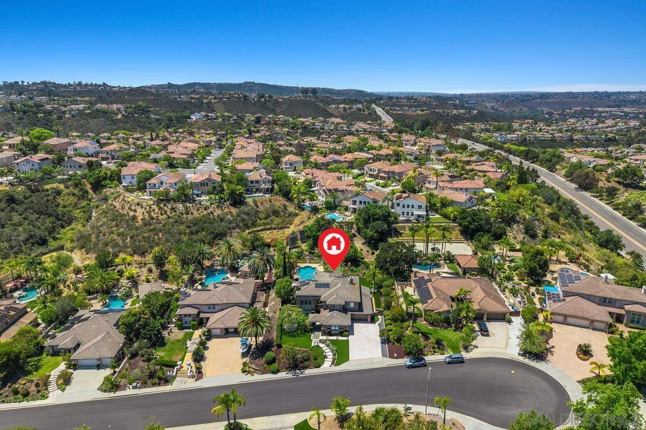https://cdn.realtyfeed.com/cdn/127/260011271/f67d932d9decdb86969782a8d3877bbd.webp