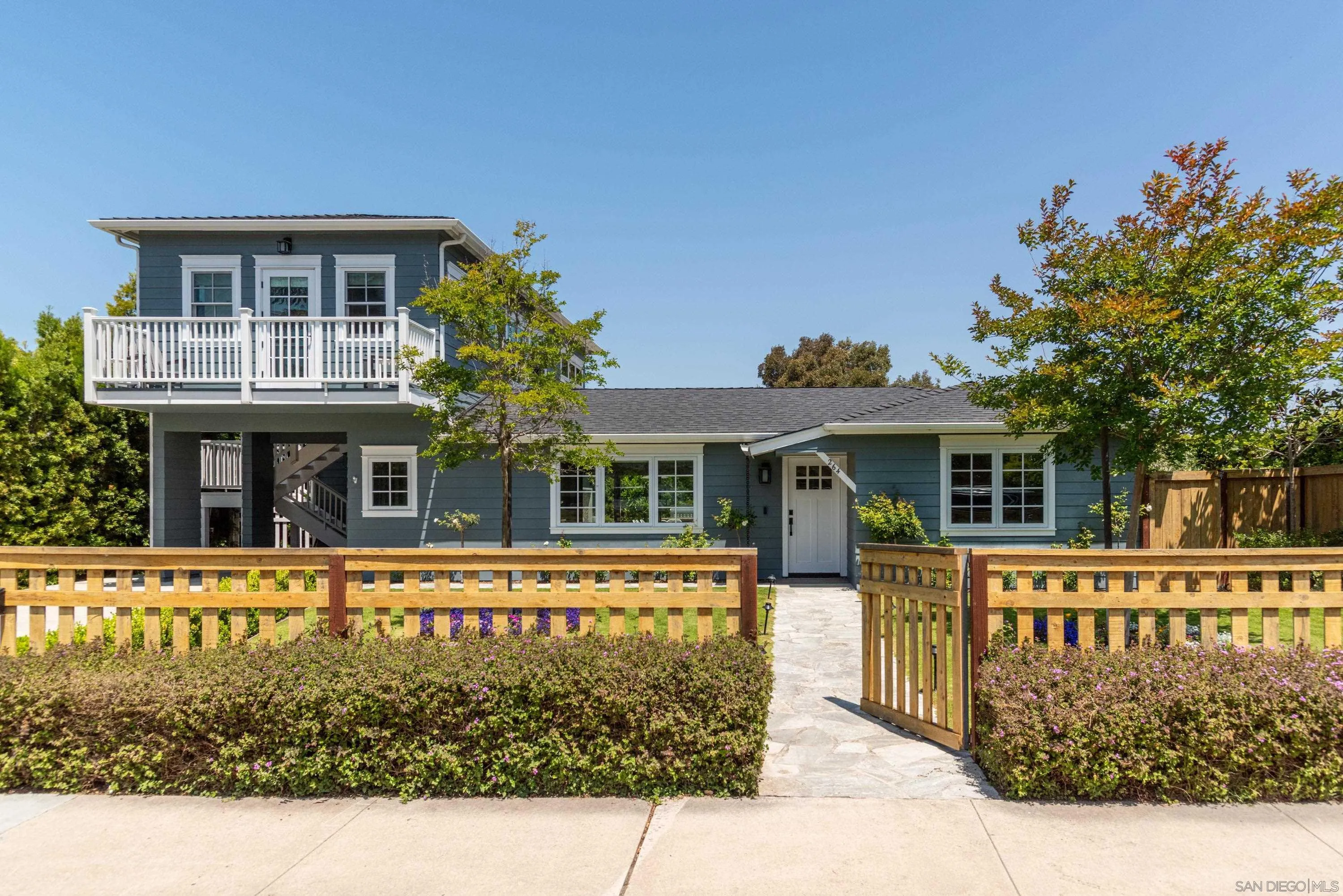 https://cdn.realtyfeed.com/cdn/127/260011273/00e38f4ee00947c26842eece8096e082.webp