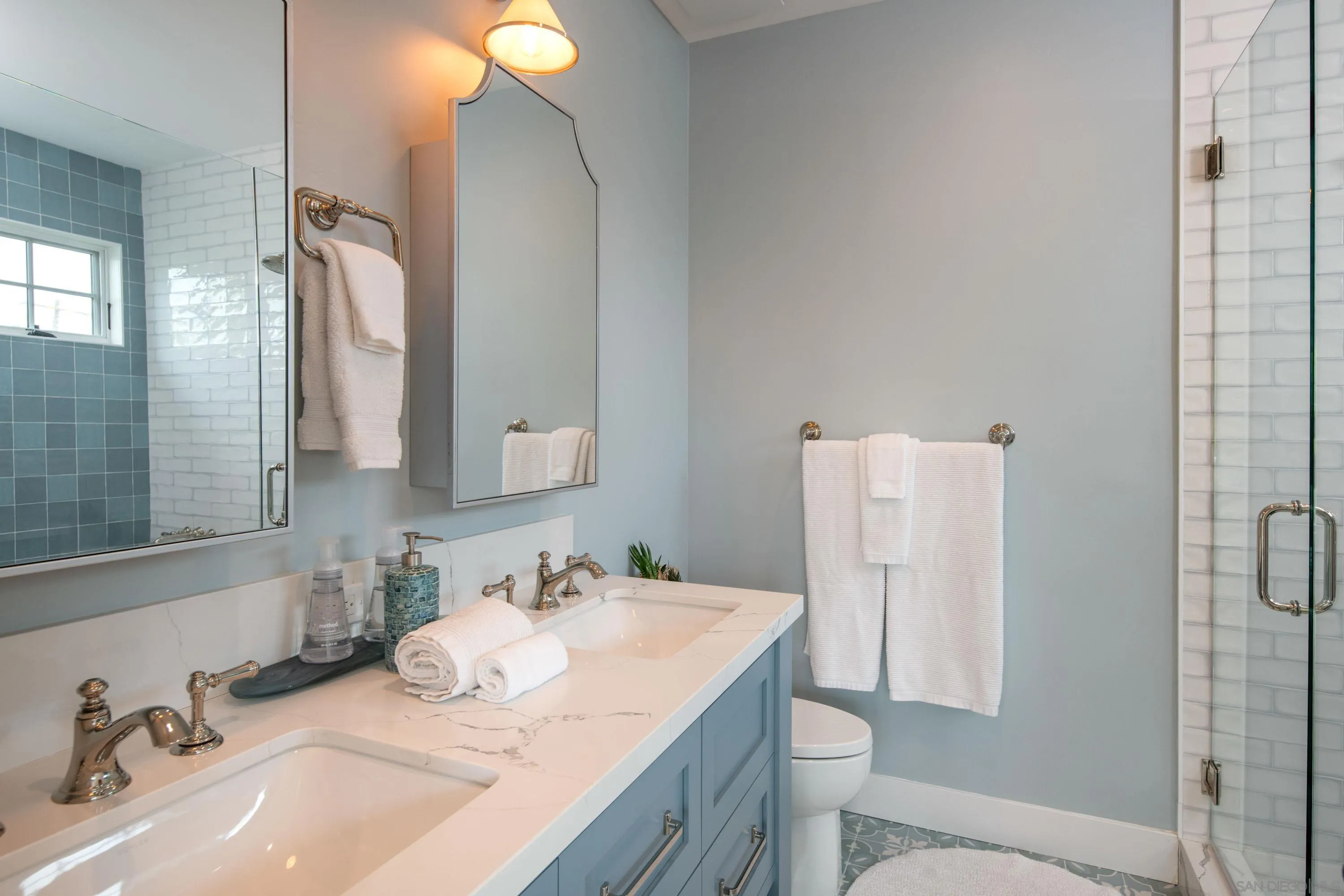 https://cdn.realtyfeed.com/cdn/127/260011273/6568f2eee11eb97cd082092ef56813a7.webp
