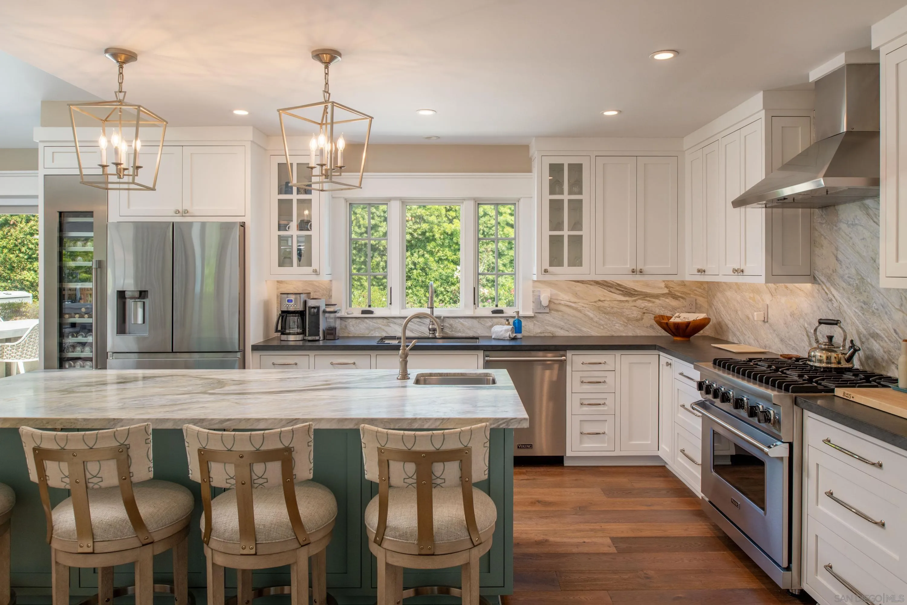 https://cdn.realtyfeed.com/cdn/127/260011273/6f643f67b1248d4bc98c93f561de5bfb.webp
