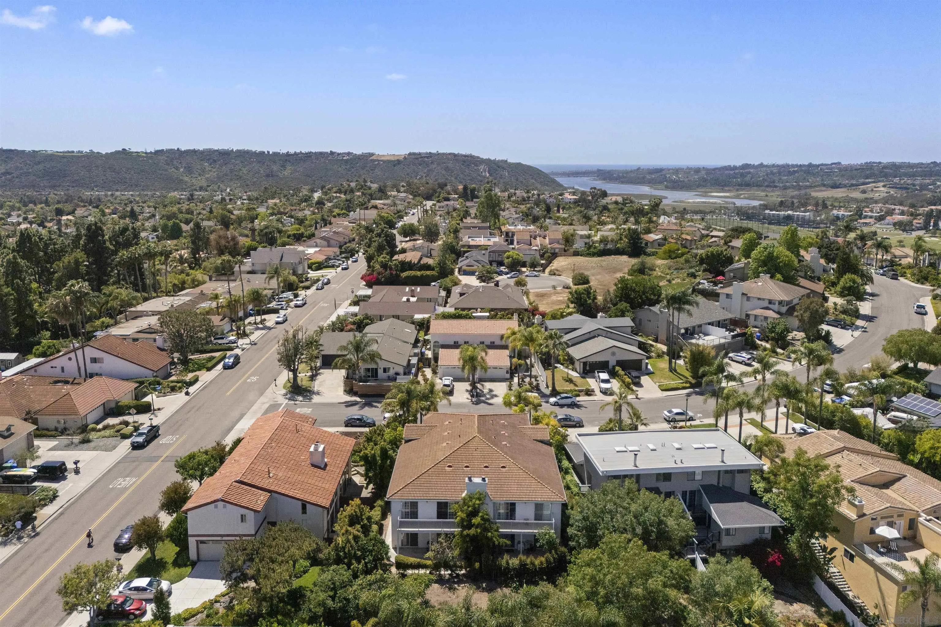 https://cdn.realtyfeed.com/cdn/127/260011275/527c689ec129fb16bca95f8a2ca89750.webp
