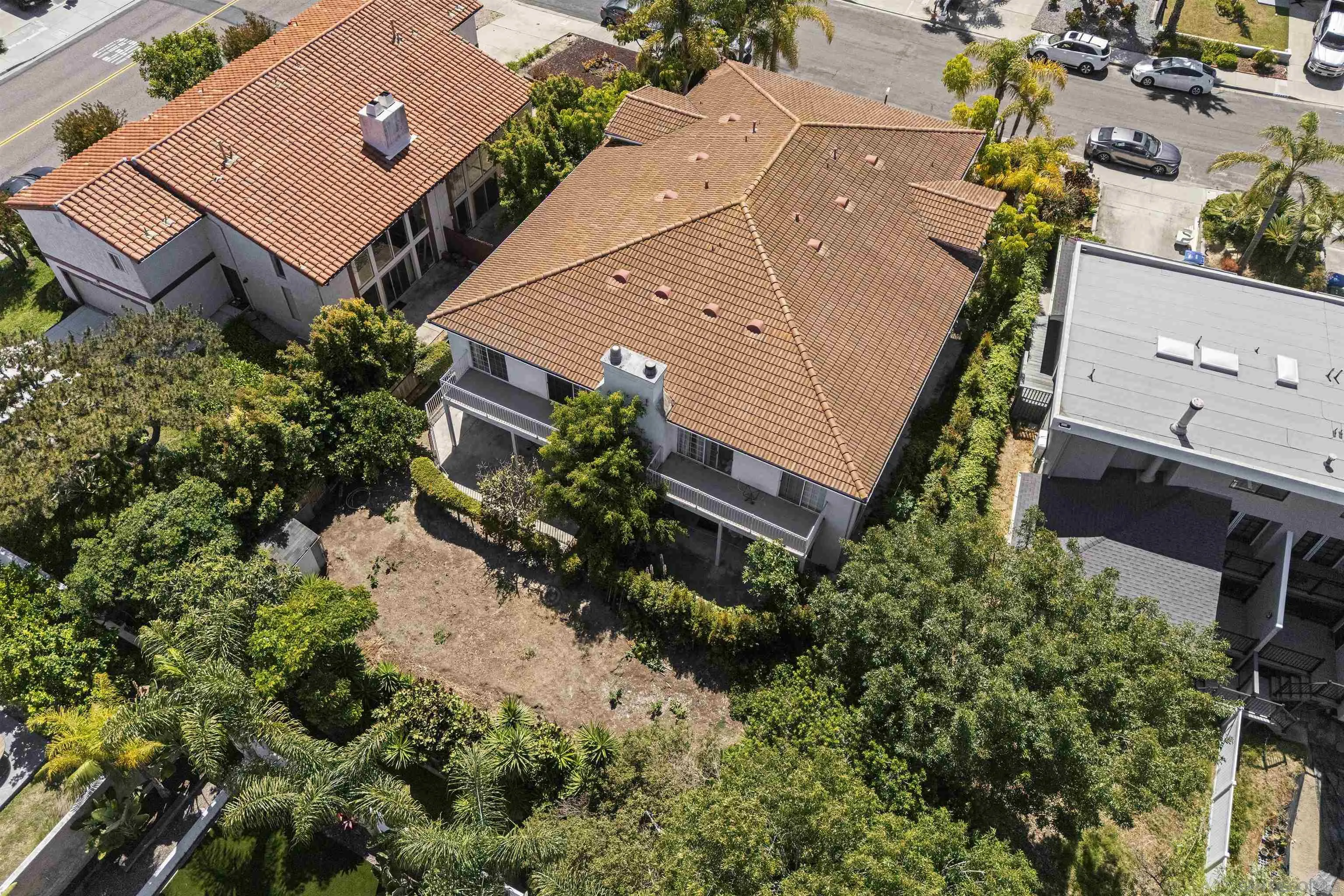 https://cdn.realtyfeed.com/cdn/127/260011275/efec9cc2a136acc85f8ab7cc74177498.webp