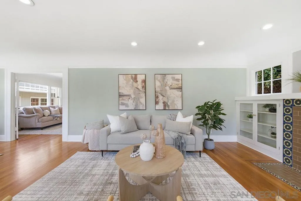 https://cdn.realtyfeed.com/cdn/127/260011281/204ac652ea01c7b6ff16460e8b40a122.webp