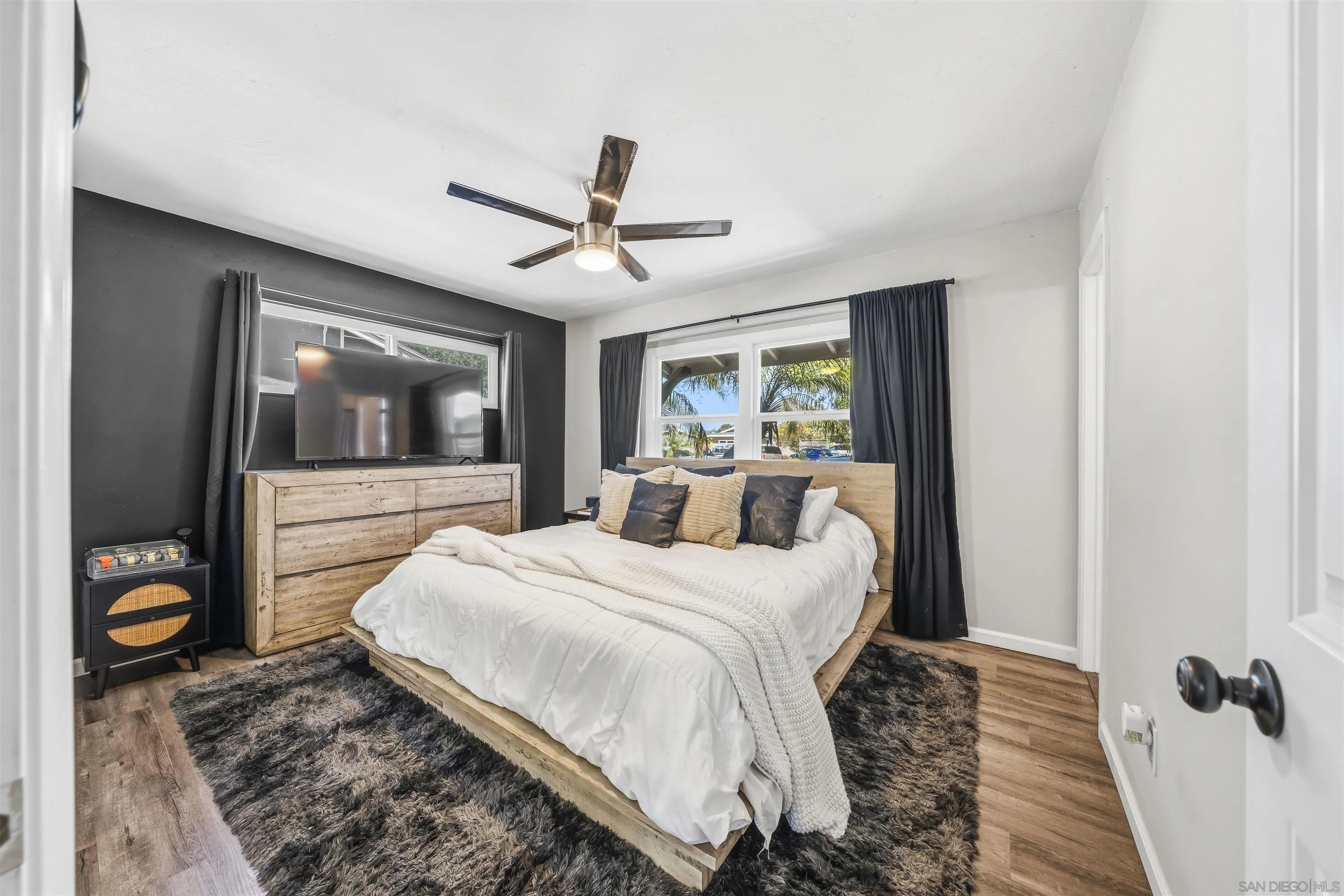 https://cdn.realtyfeed.com/cdn/127/260011282/063d954197379dfe433f668f96fad804.webp