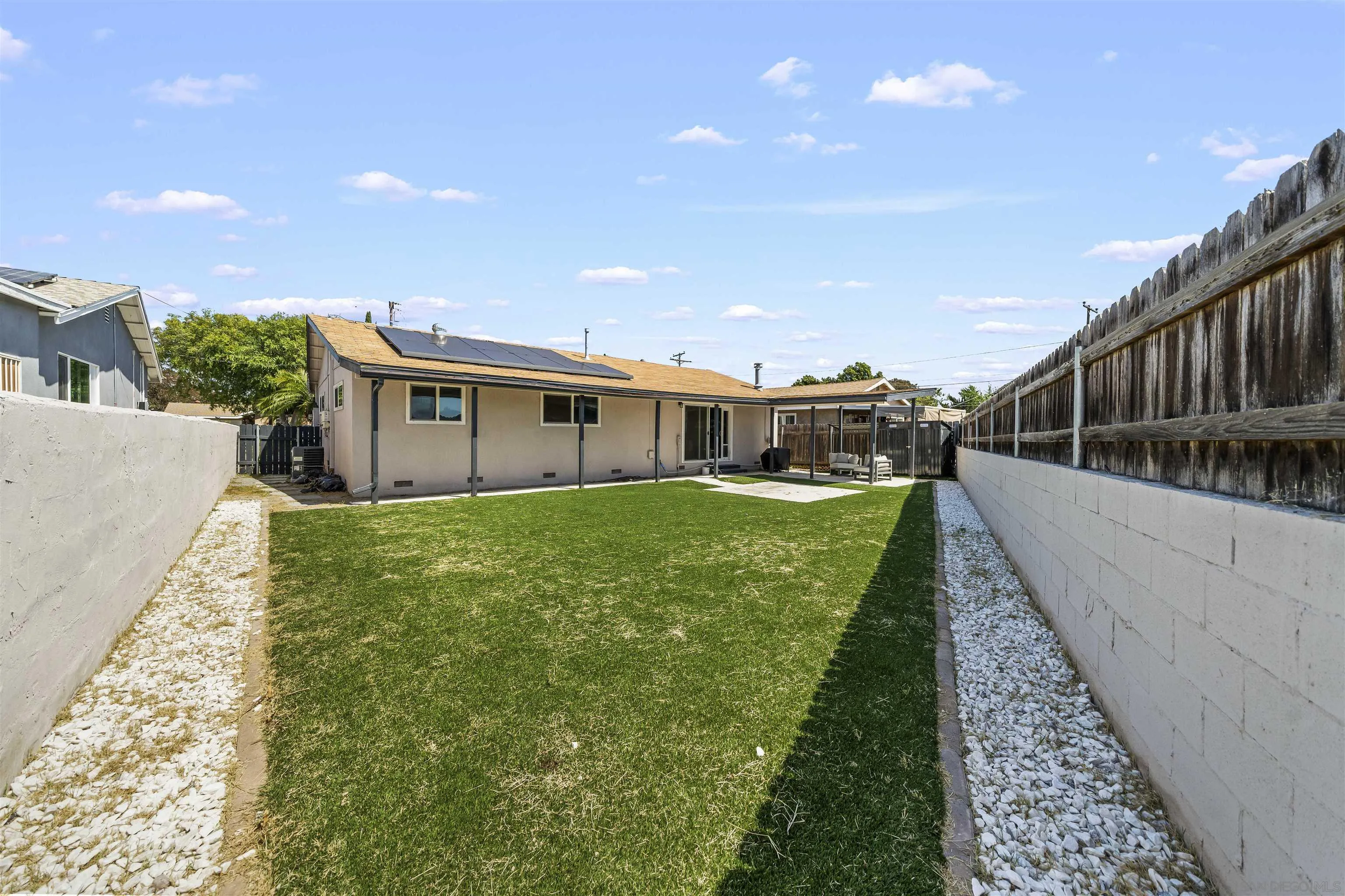 https://cdn.realtyfeed.com/cdn/127/260011282/36dc96f4a8cd81a6d134efc550ddfa7a.webp