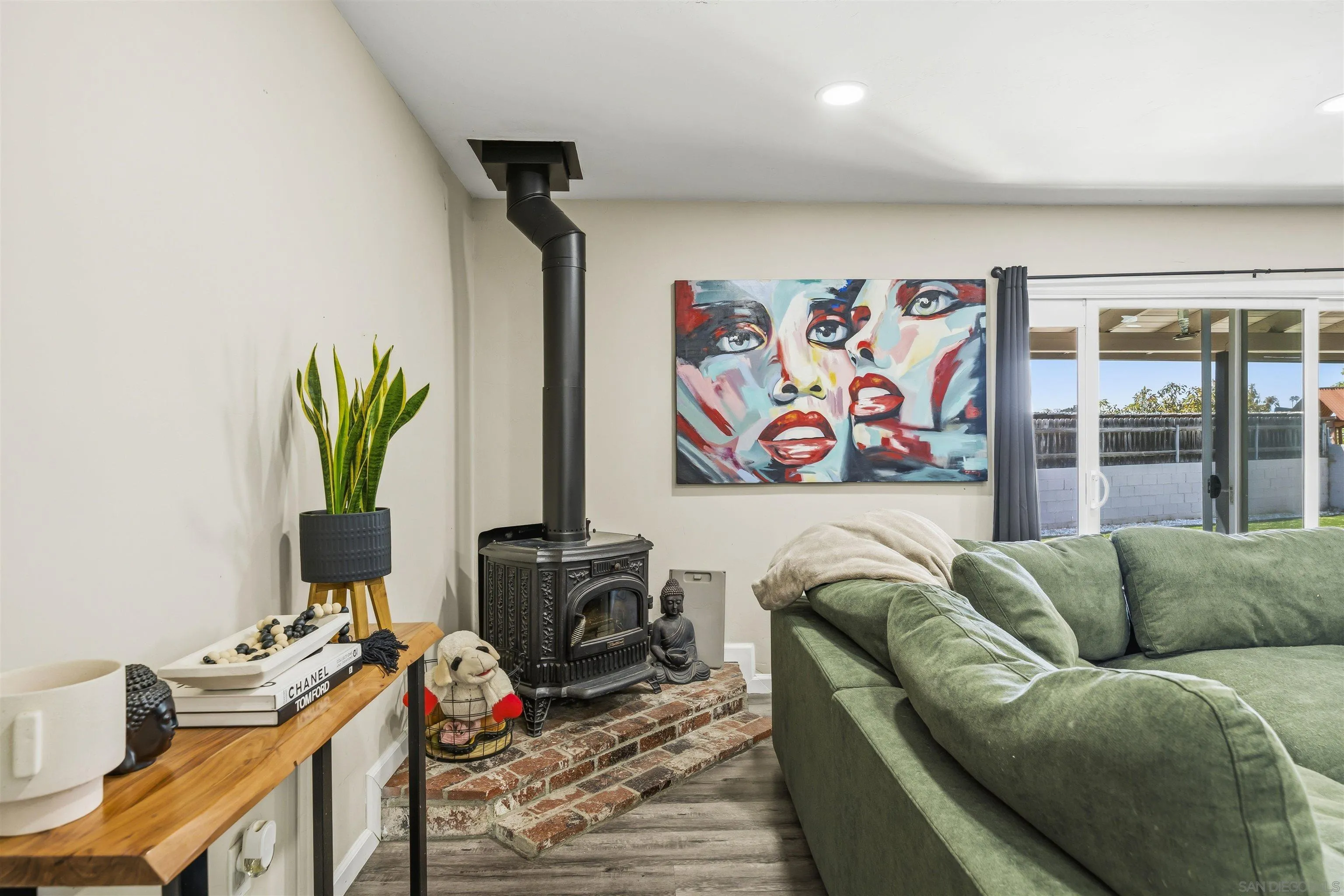 https://cdn.realtyfeed.com/cdn/127/260011282/b7062abd128bdf031f40c40c4c1a3106.webp