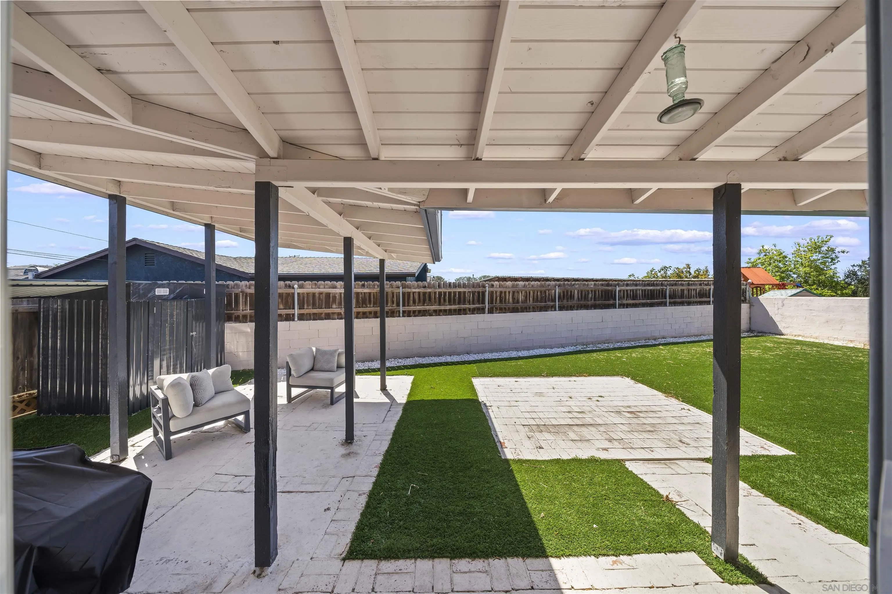 https://cdn.realtyfeed.com/cdn/127/260011282/f46afe999ebb3e24133f608a1e8dd9bb.webp