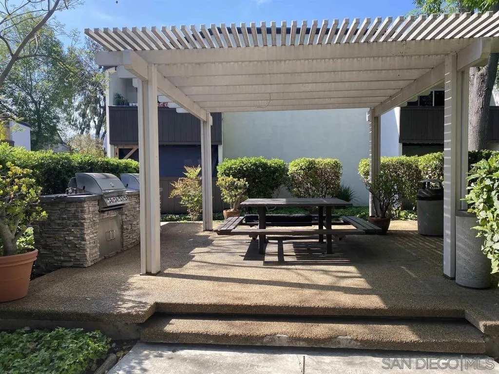 Photo #13: 260011283 Listing: Photo #13