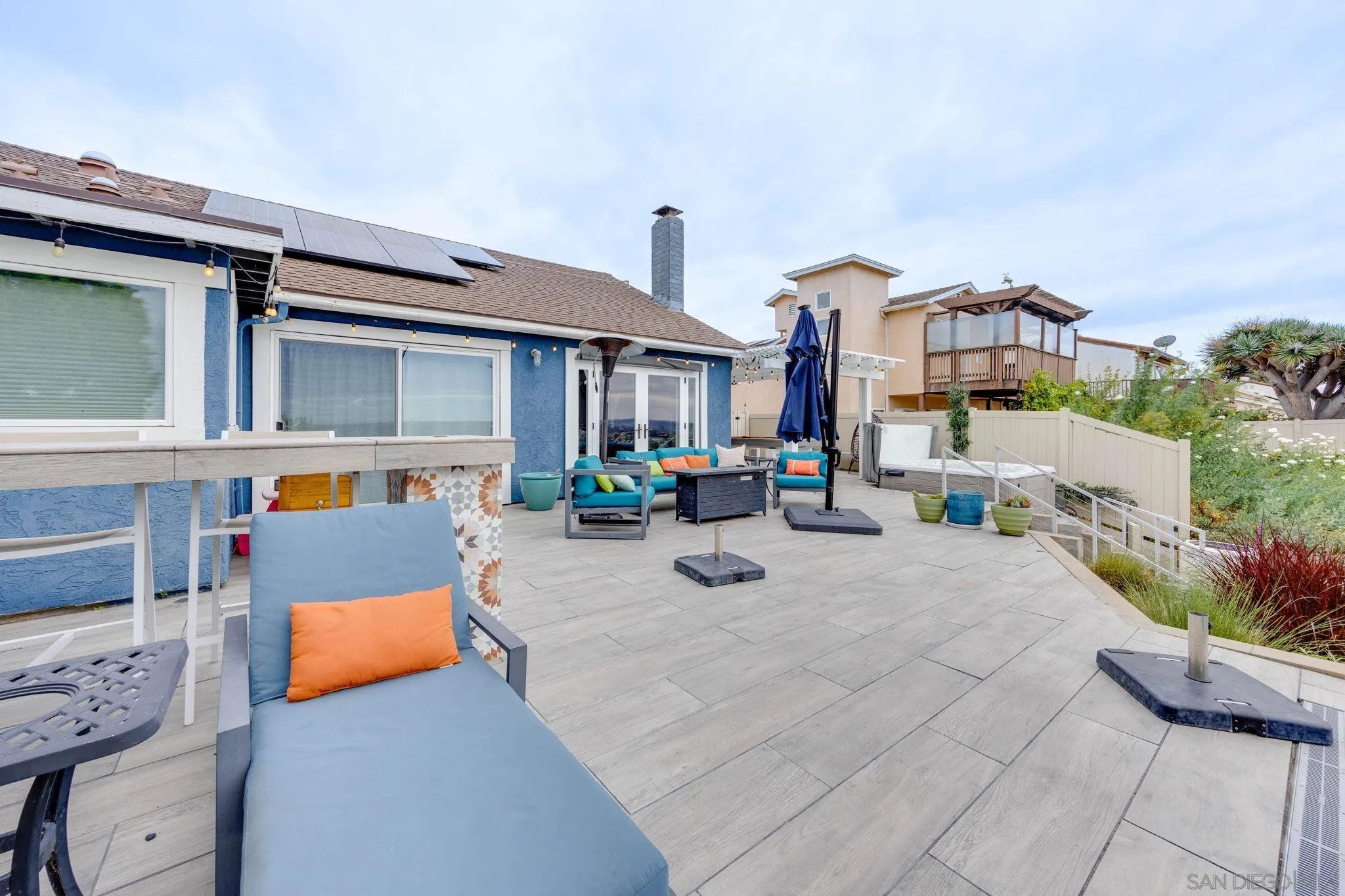 https://cdn.realtyfeed.com/cdn/127/260011284/1e38588a05532870bd4cf9e1c3f0f6dc.webp