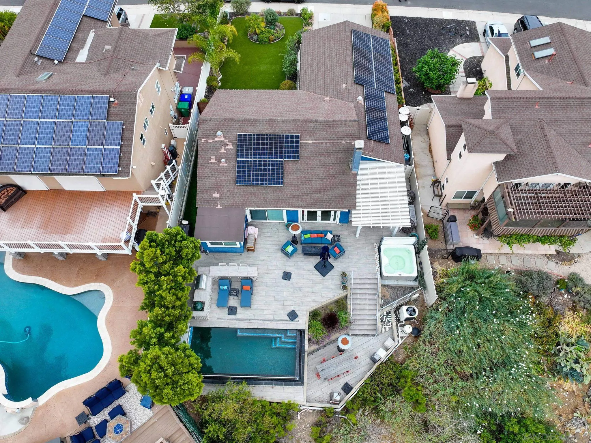 https://cdn.realtyfeed.com/cdn/127/260011284/20b0a9fe38db917301f7f21e6f07b012.webp