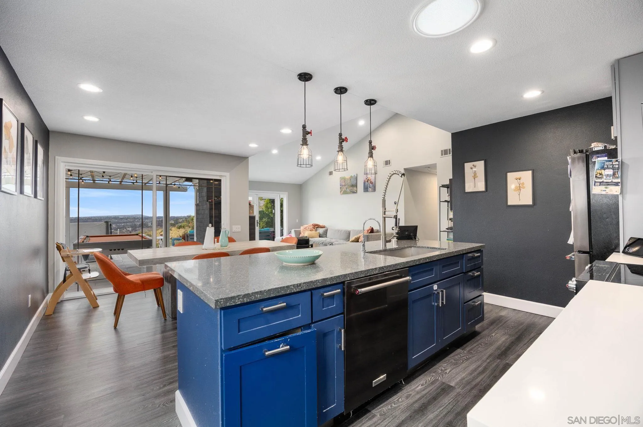 https://cdn.realtyfeed.com/cdn/127/260011284/8e1357f22ae79a1529e4847563eddc86.webp