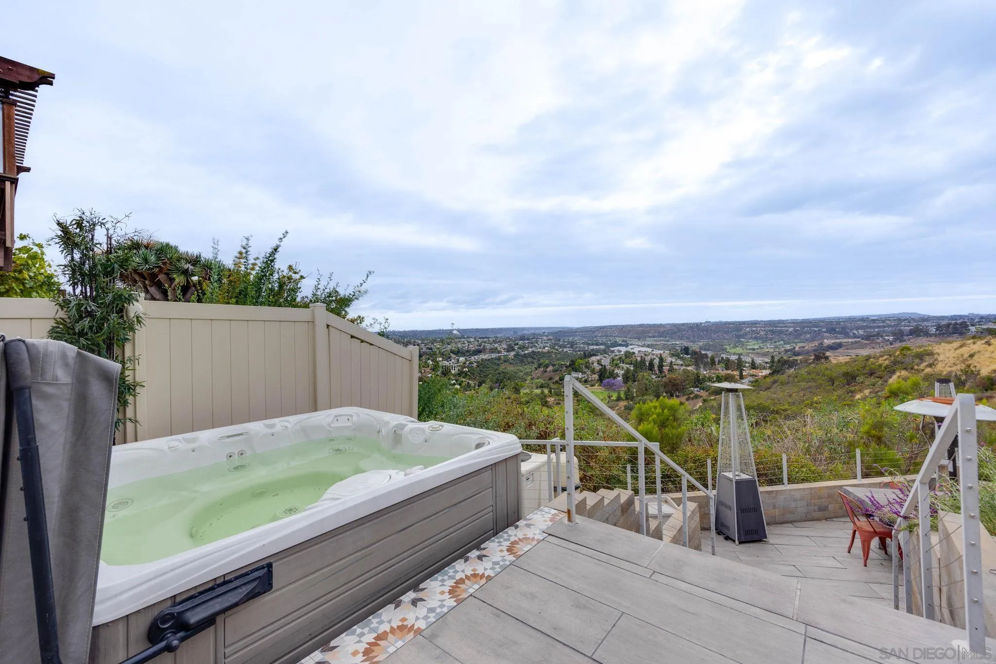 https://cdn.realtyfeed.com/cdn/127/260011284/a3f2b5cdc1dc80101b519bfab2809dc3.webp