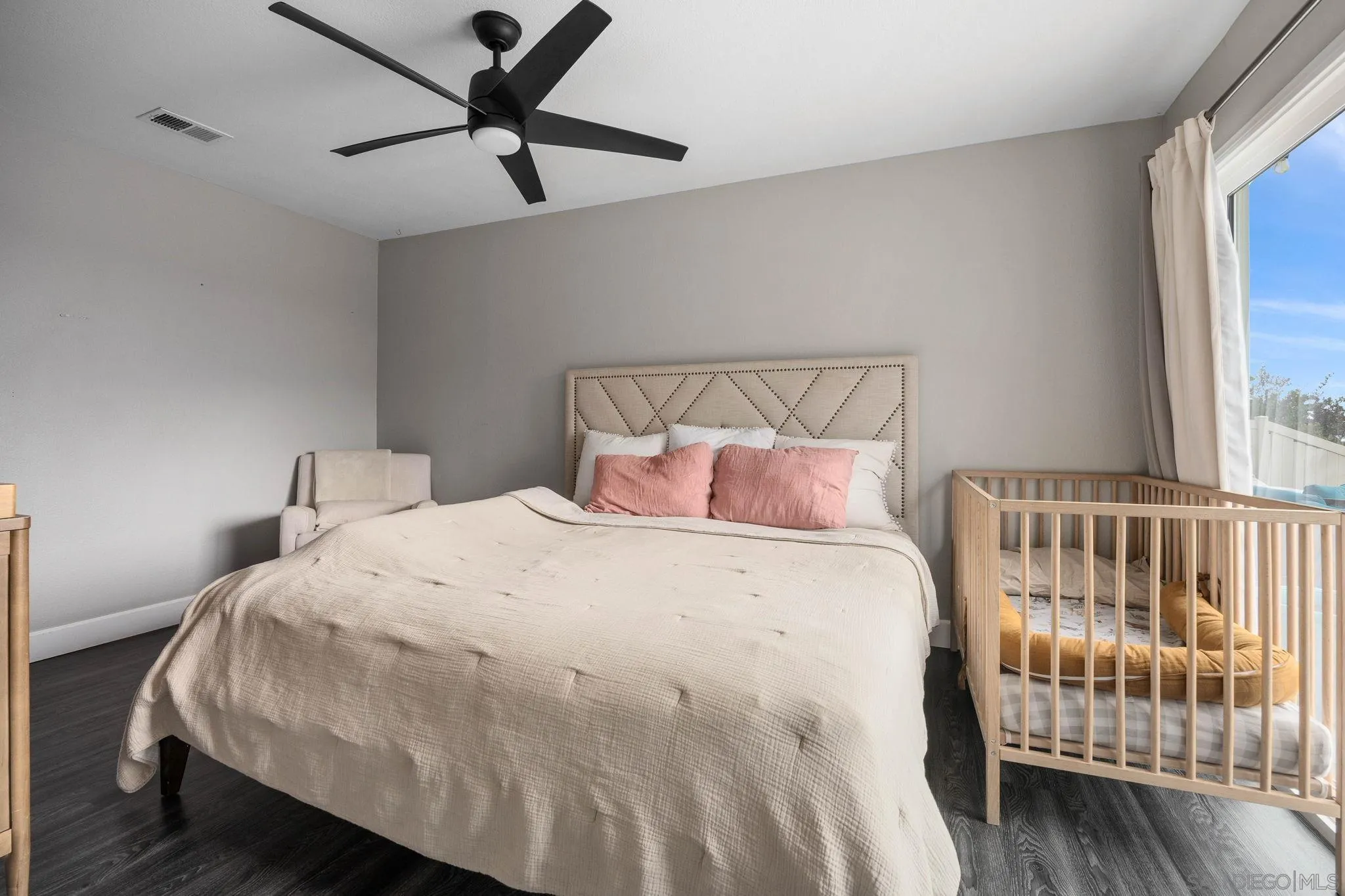 https://cdn.realtyfeed.com/cdn/127/260011284/bb9940cd4015daaebfa5d1ab4bd1e613.webp