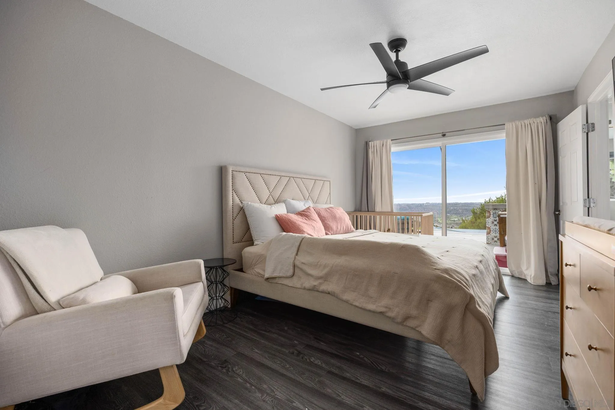 https://cdn.realtyfeed.com/cdn/127/260011284/e8d7394a343ad9e0fed6202869af211b.webp