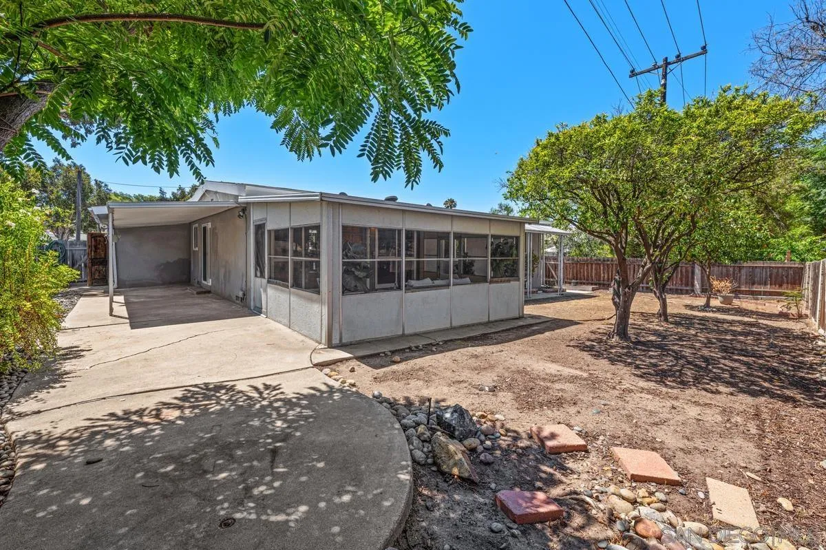 https://cdn.realtyfeed.com/cdn/127/260011285/719b0f804c807141baef355011c007ec.webp