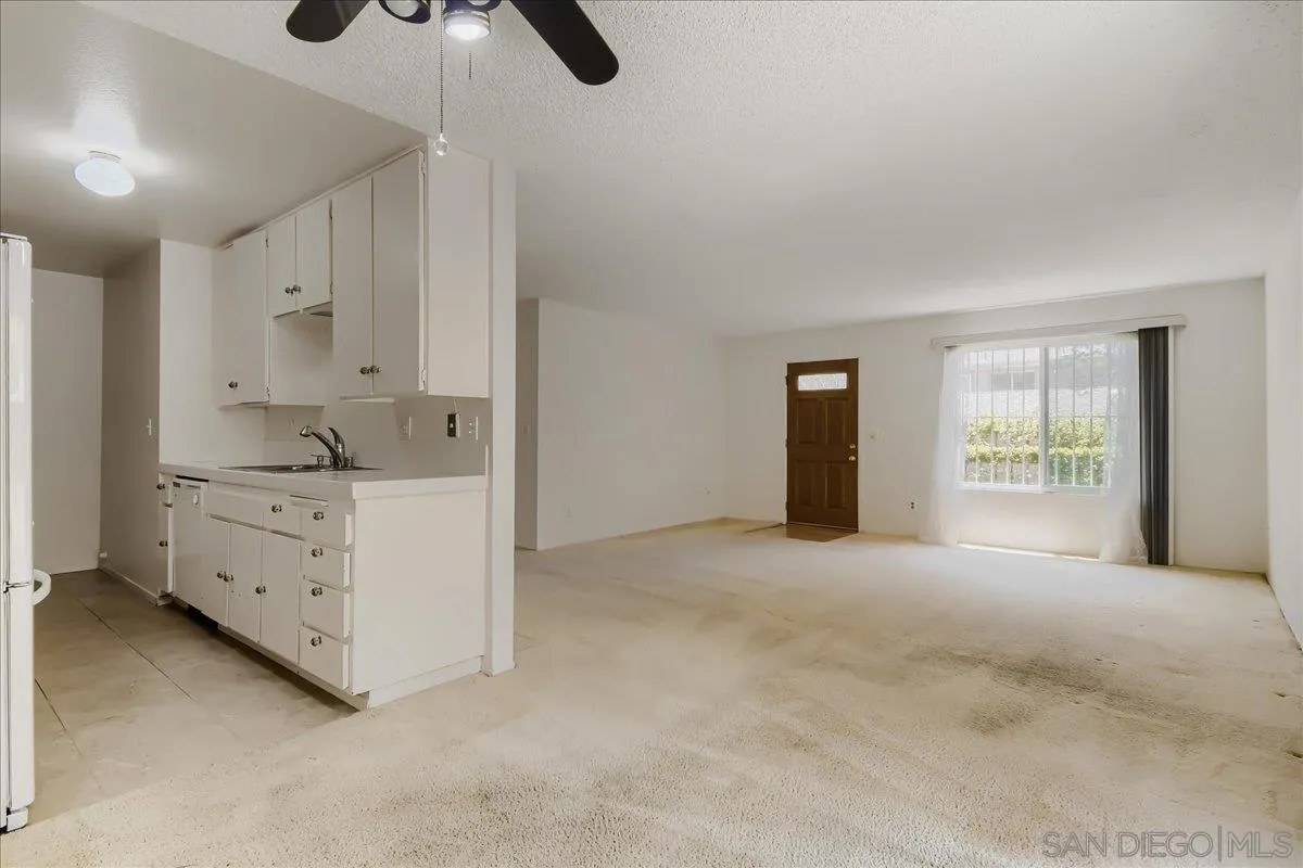 Photo #11: 260011288 Listing: Photo #11